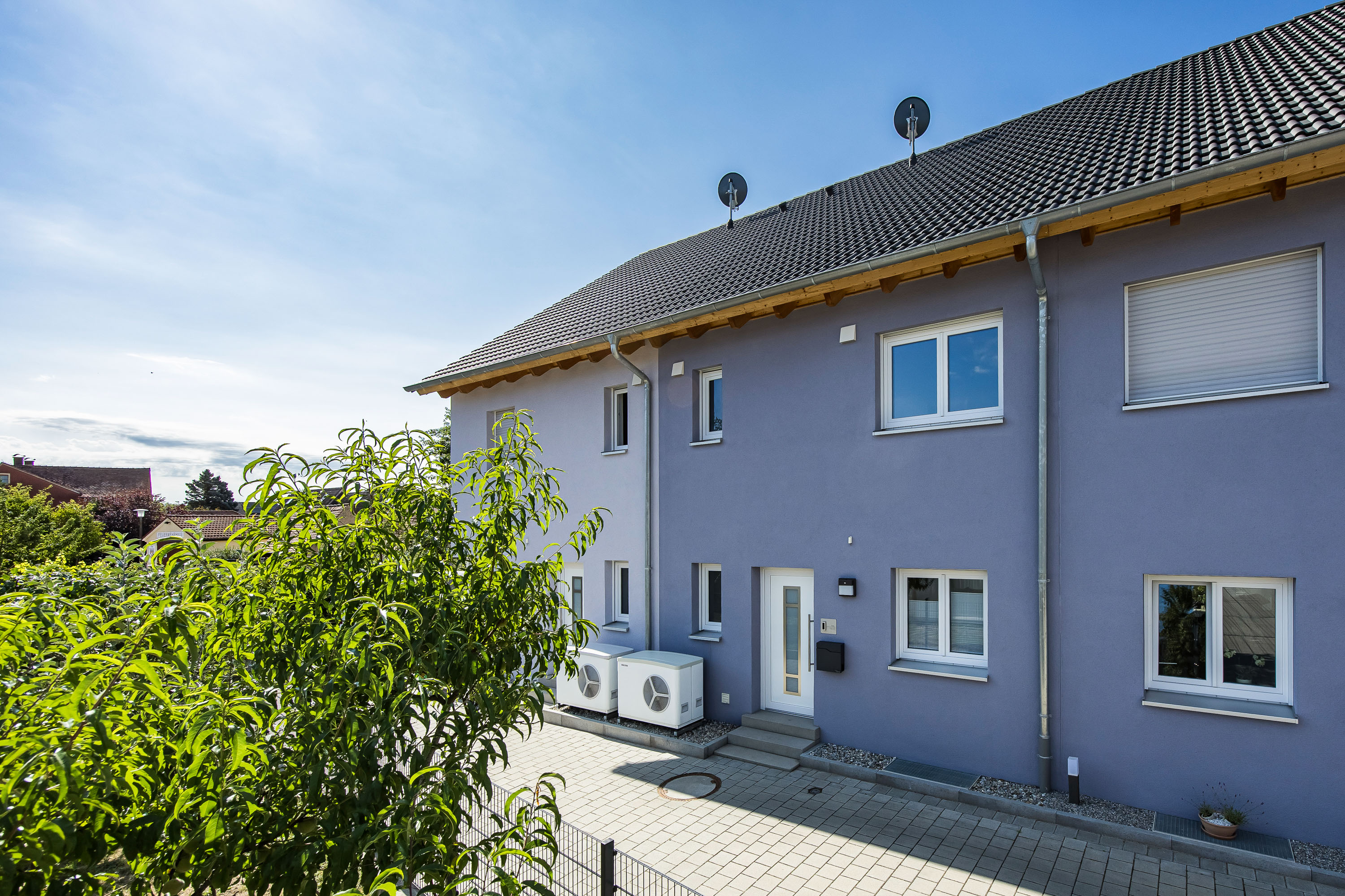 Wohnen dort wo andere Urlaub machen - Neu- und hochwertiges Reihenhaus im Fränkischen Seenland mit guter Verkehrsanbindung