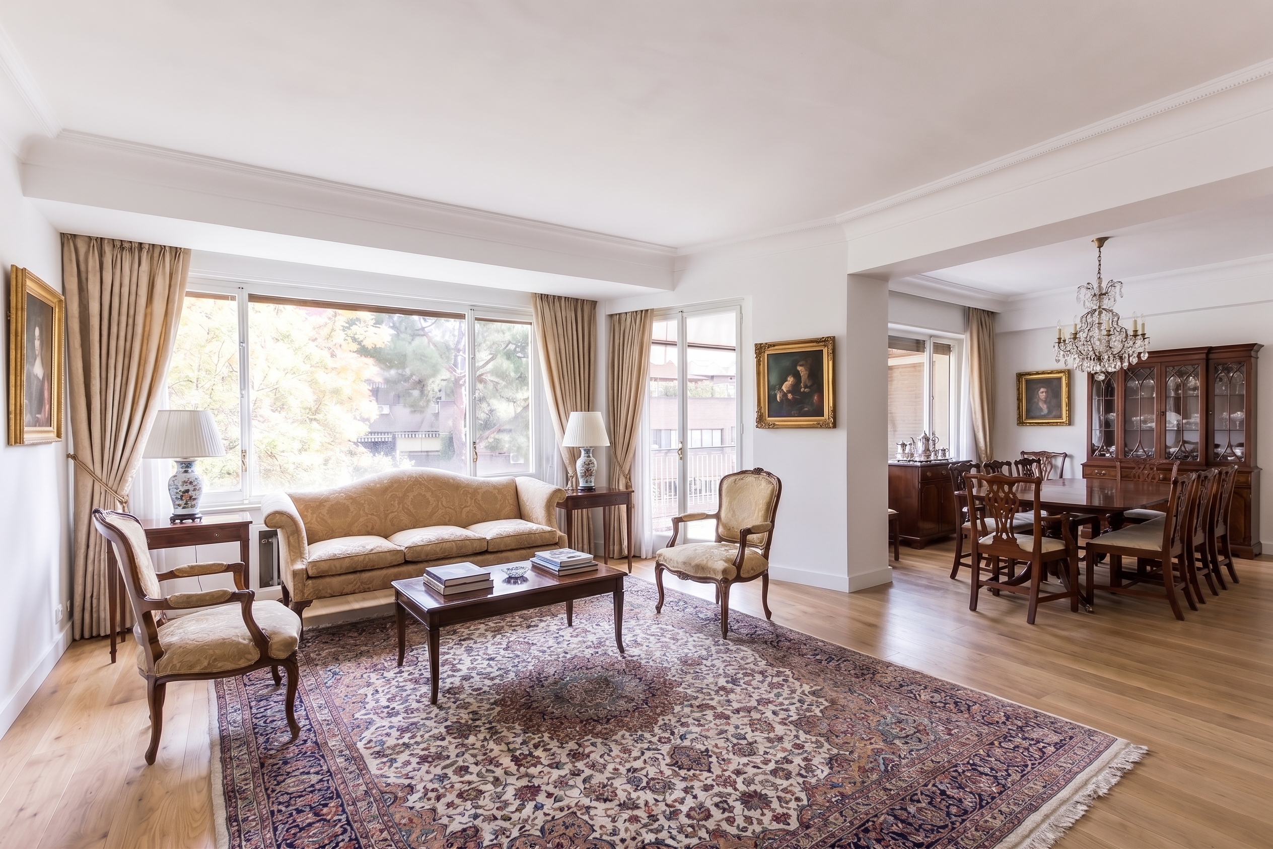 Exclusive apartment to renovate in El Viso