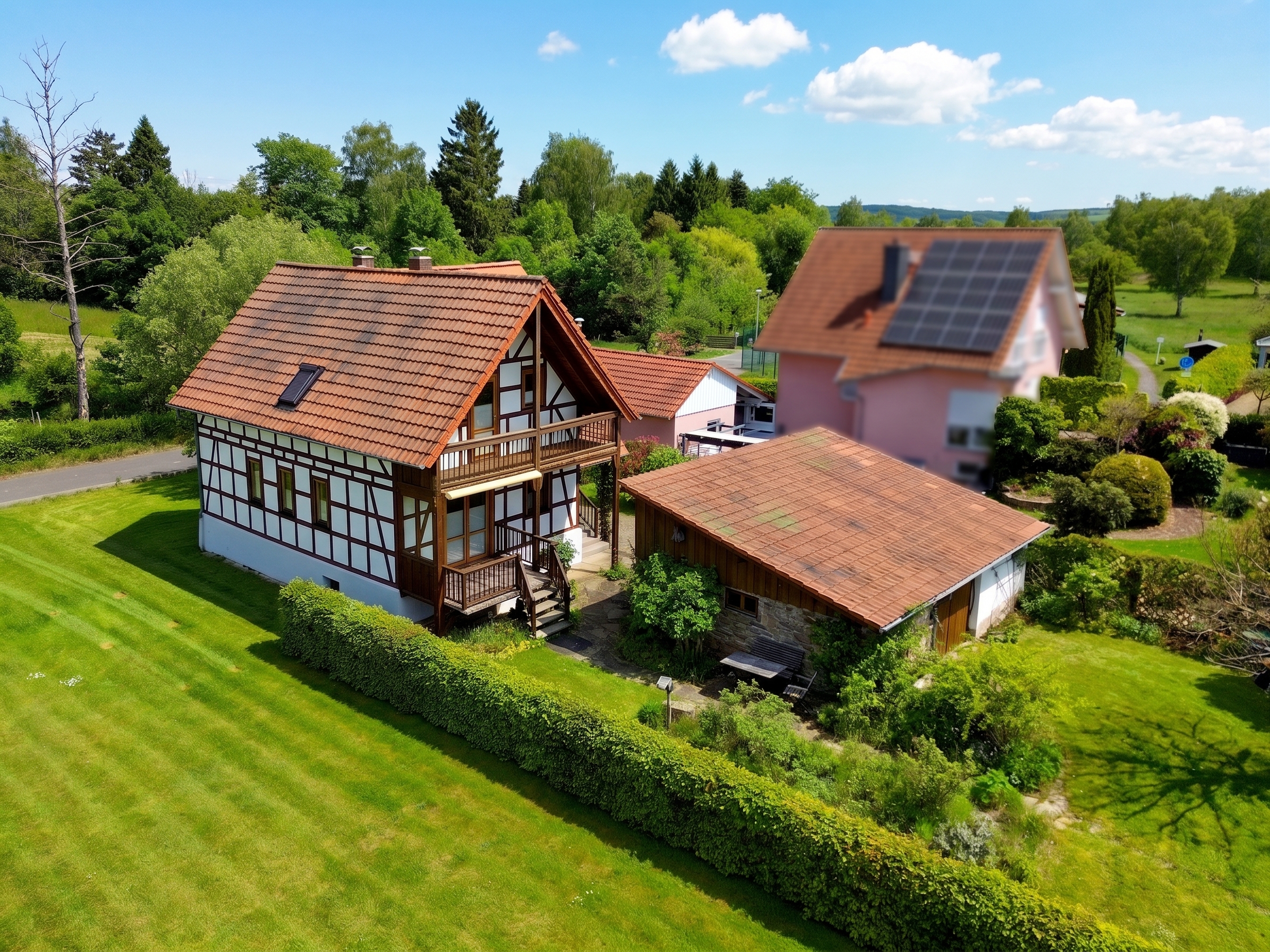 Großzügiges Einfamilienhaus mit sonniger Terrasse und Familiencharakter