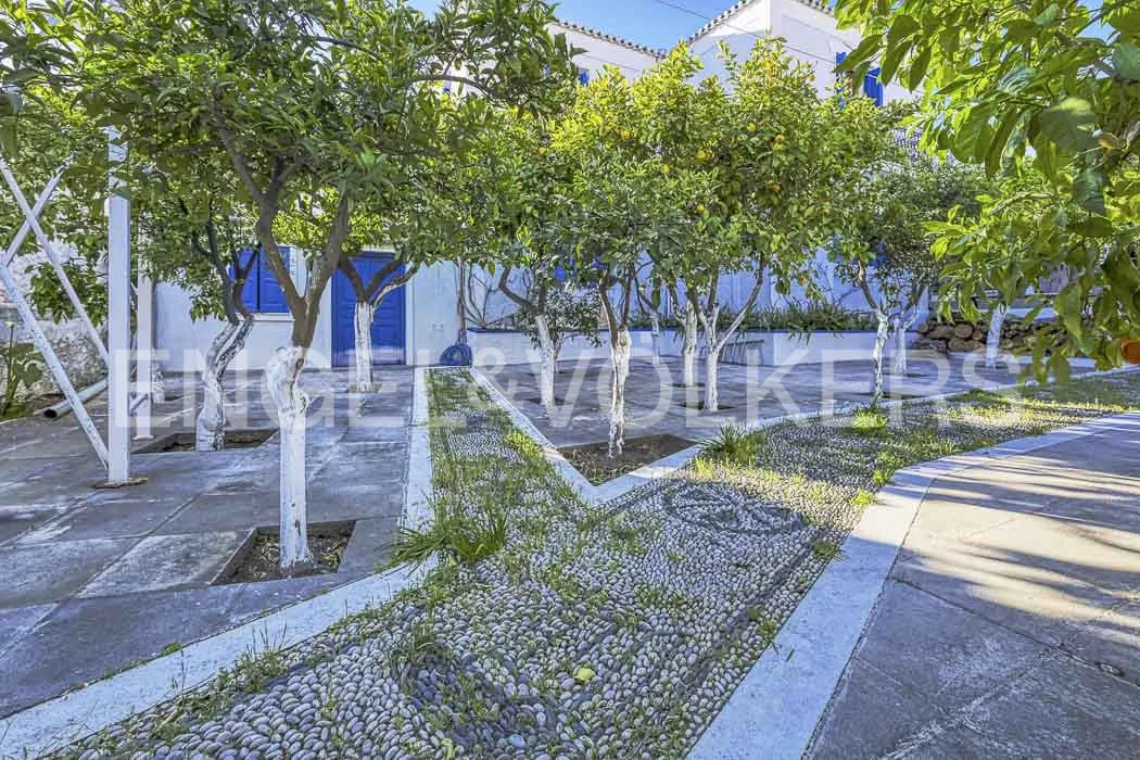 Downtown Detached house in Spetses island