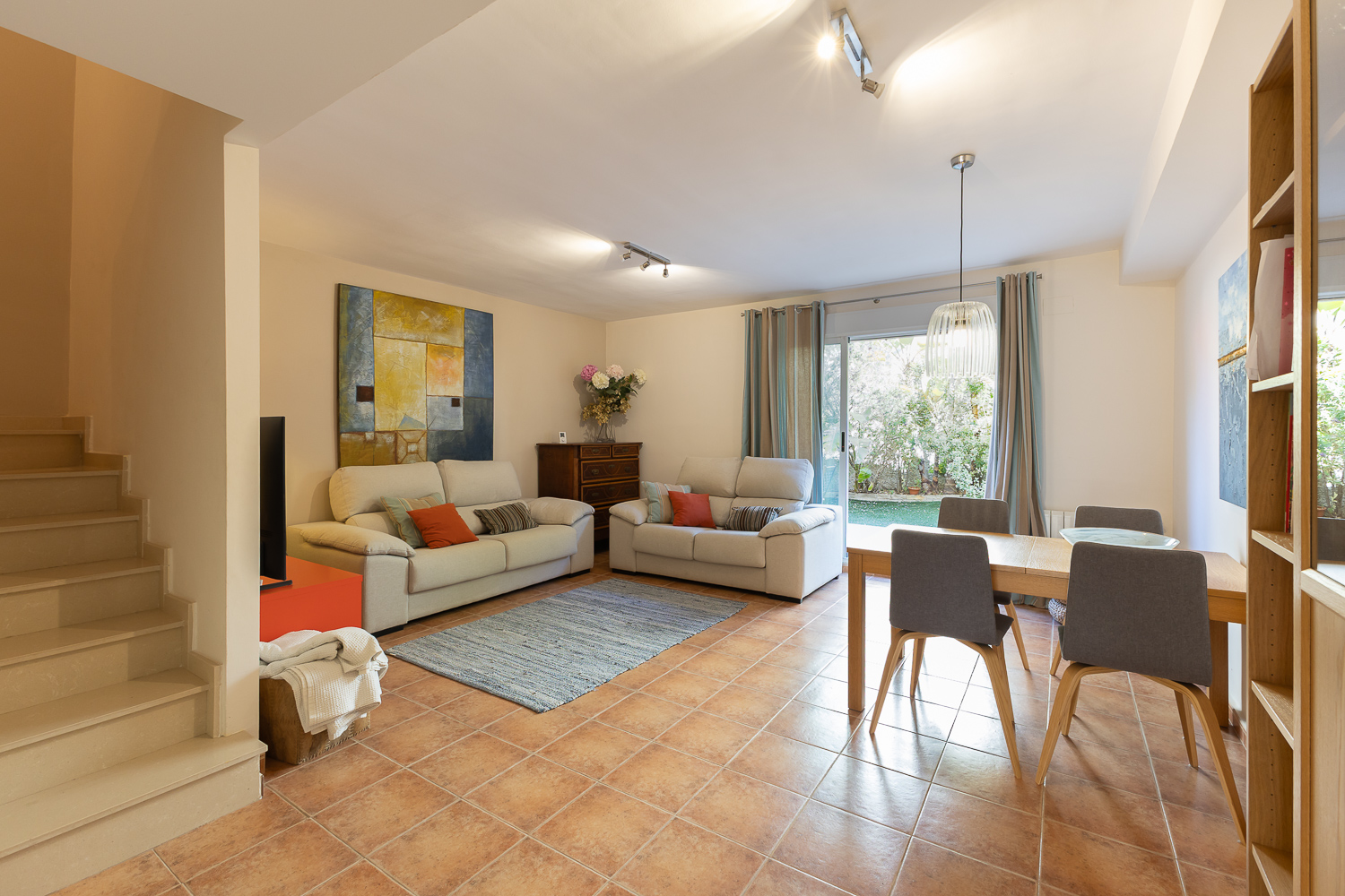 Unbeatable townhouse in Náquera, rental from September to June