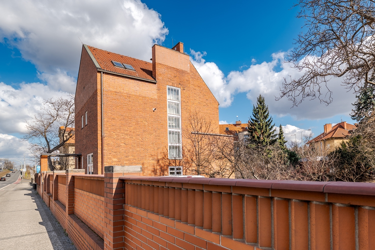 Pronájem kanceláře 73 m²