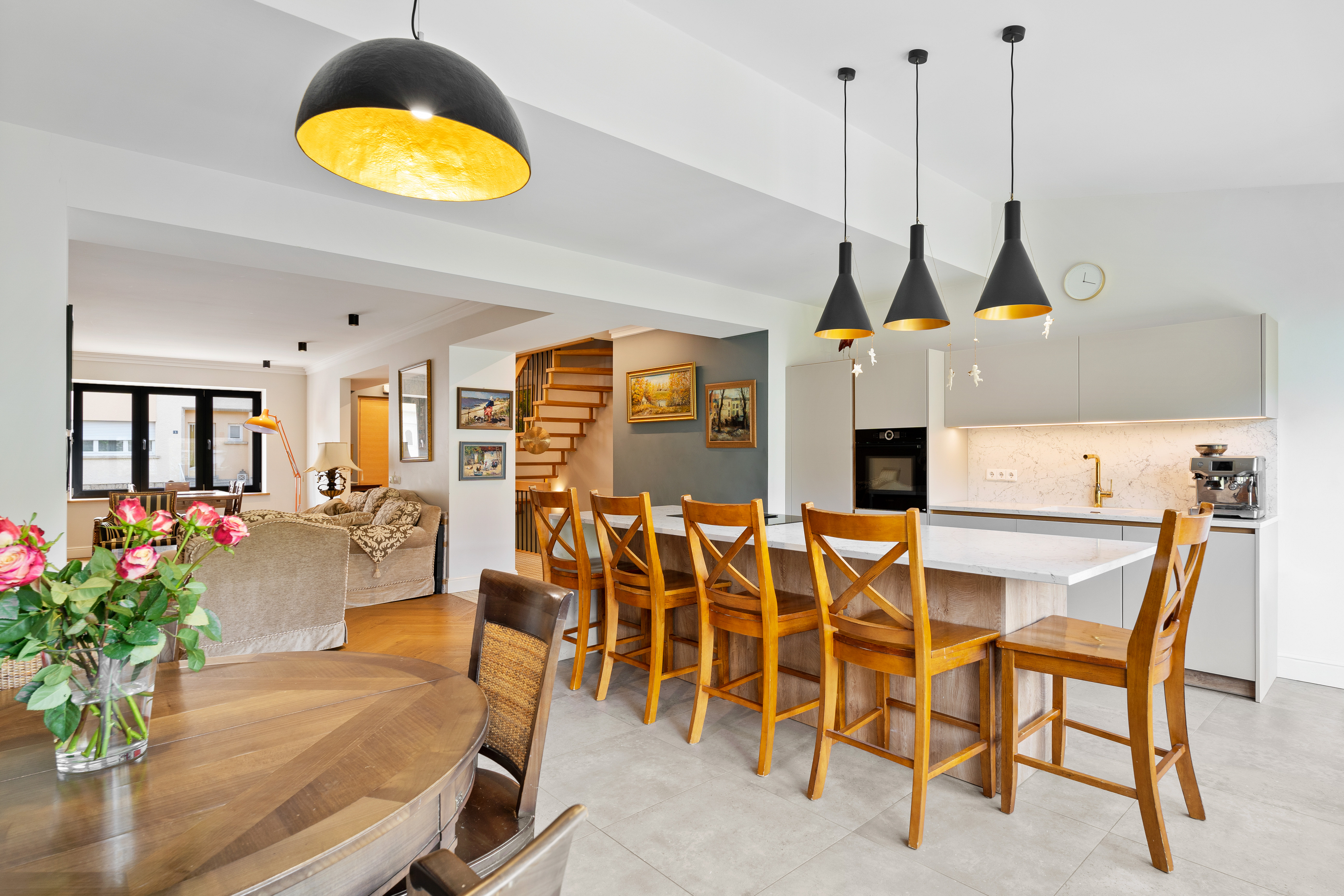 Beautiful renovated 4 bedroom house