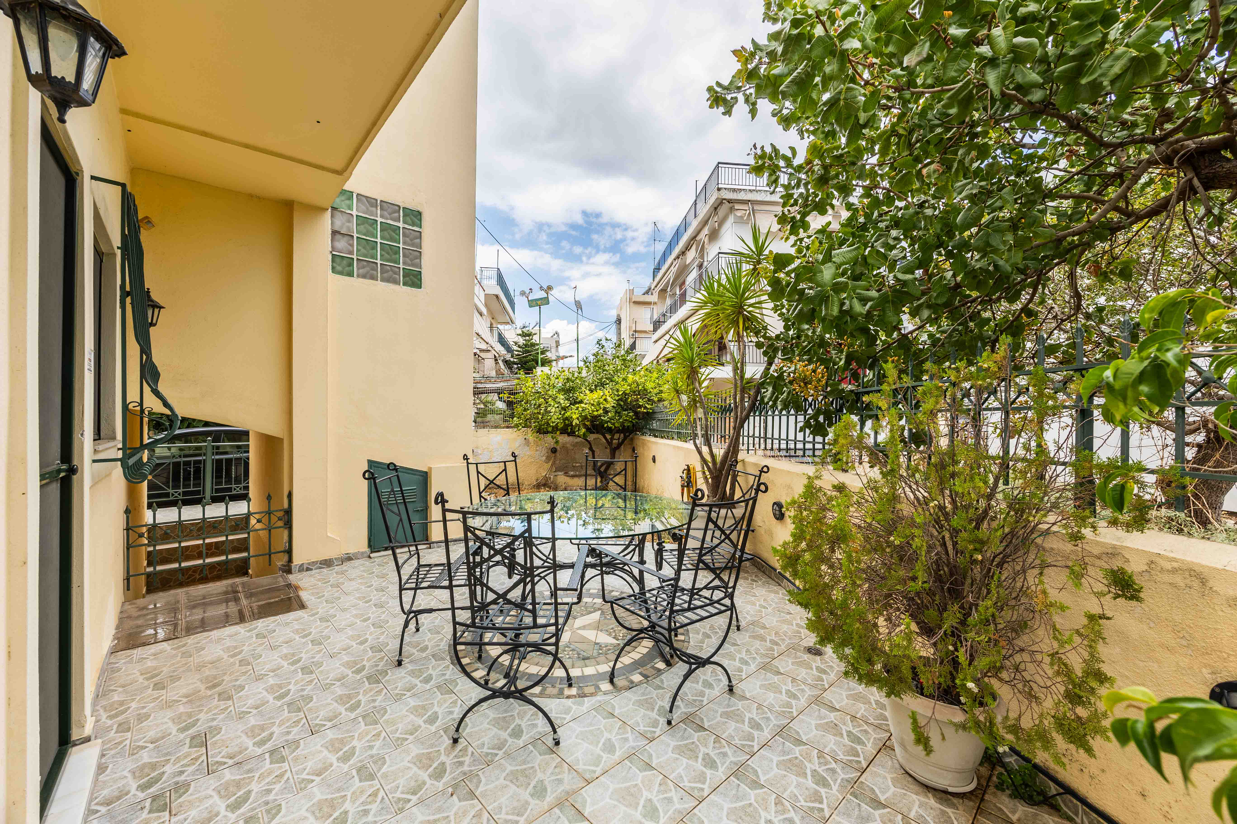 Spacious two level detached house with private garden in Argyroupoli