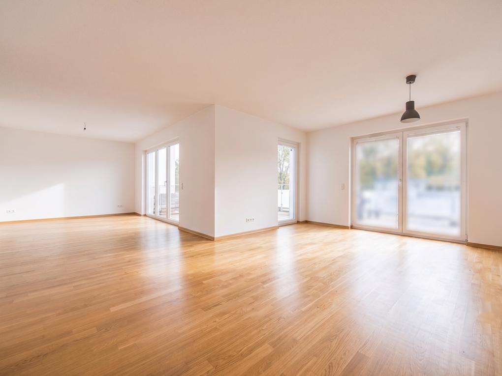 Exclusive 4-room condominium with south-facing terrace