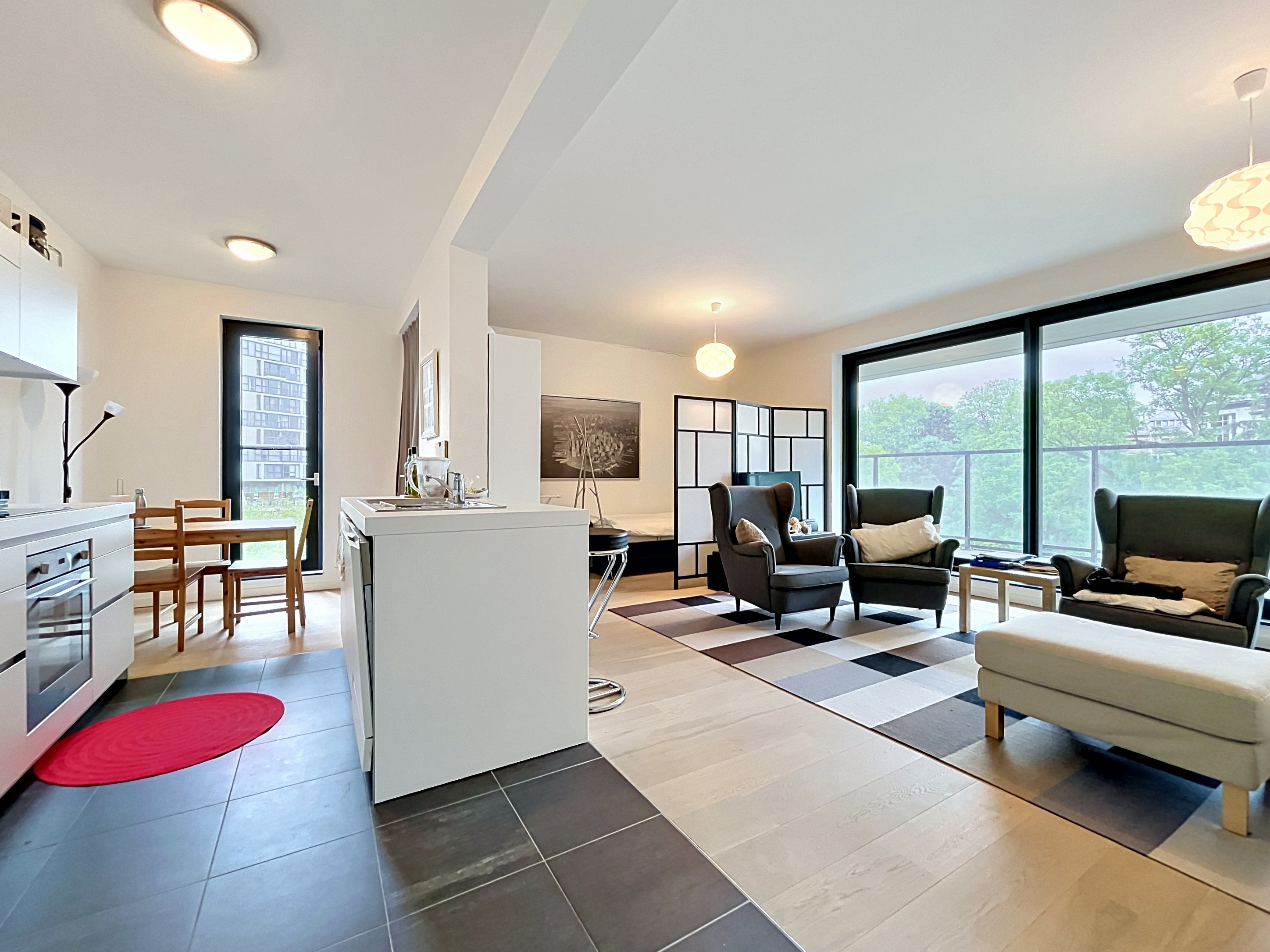 OFF-MARKET : Appartement 2 chambres avec terrasse près du Quartier européen