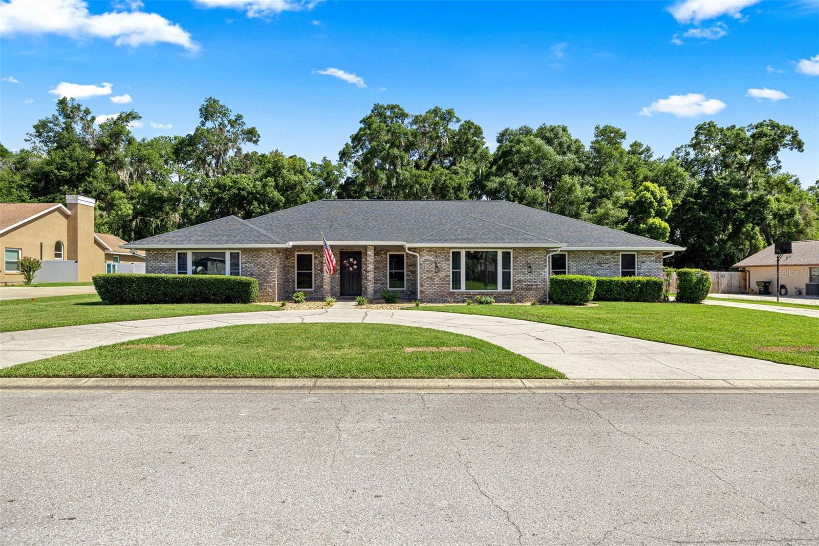 Beautiful 5BR Pool Home in Desirable SE Ocala