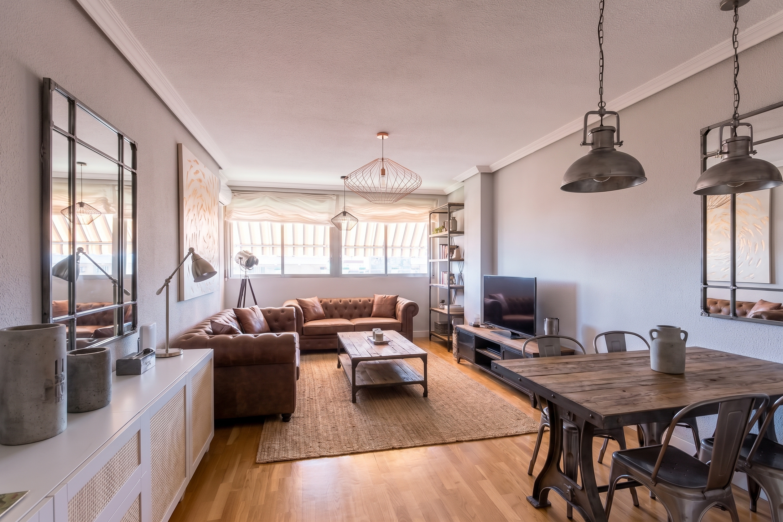 Wonderful high-floor apartment with a parking space [KI-modifiziert]