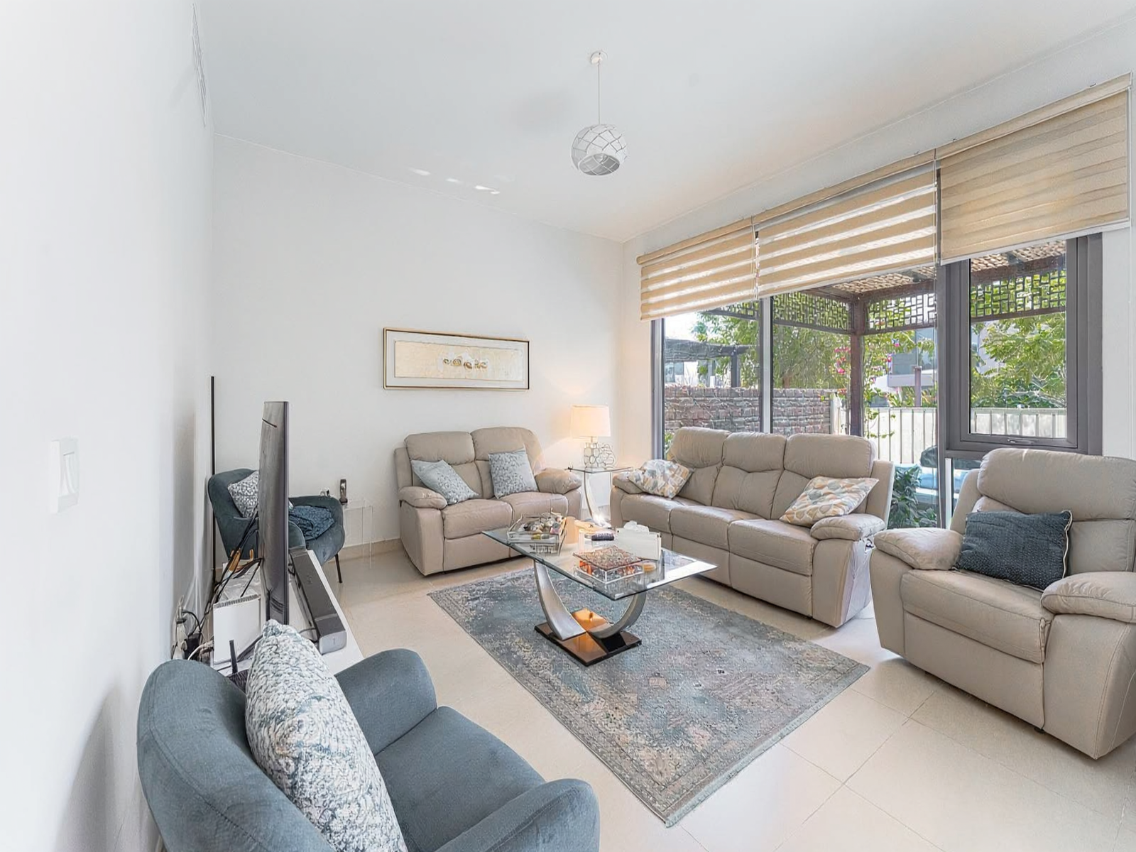 Green Belt | Upgraded | Fully Furnished