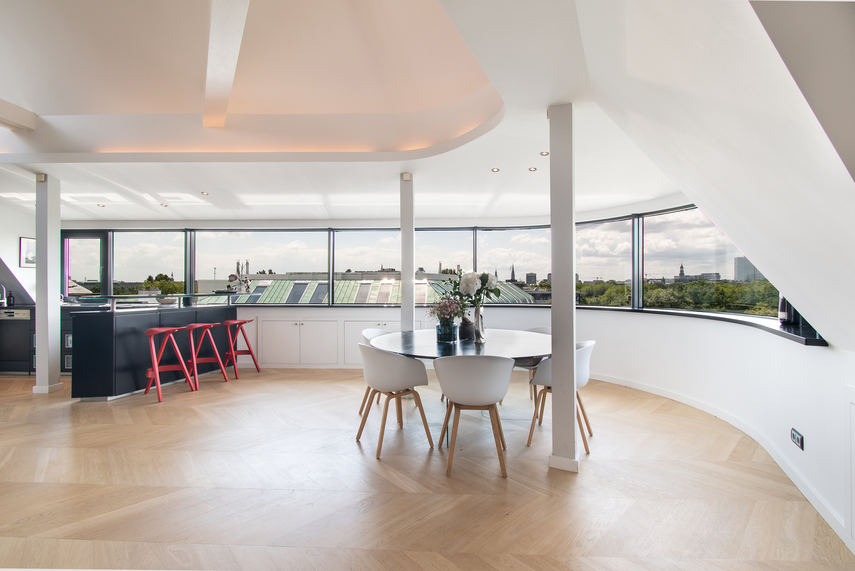 Panorama-Penthouse mit spektakulärem Alsterblick.