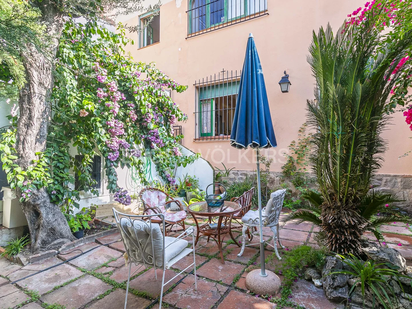 Exclusivo chalet con jardines y terrazas en Gracia