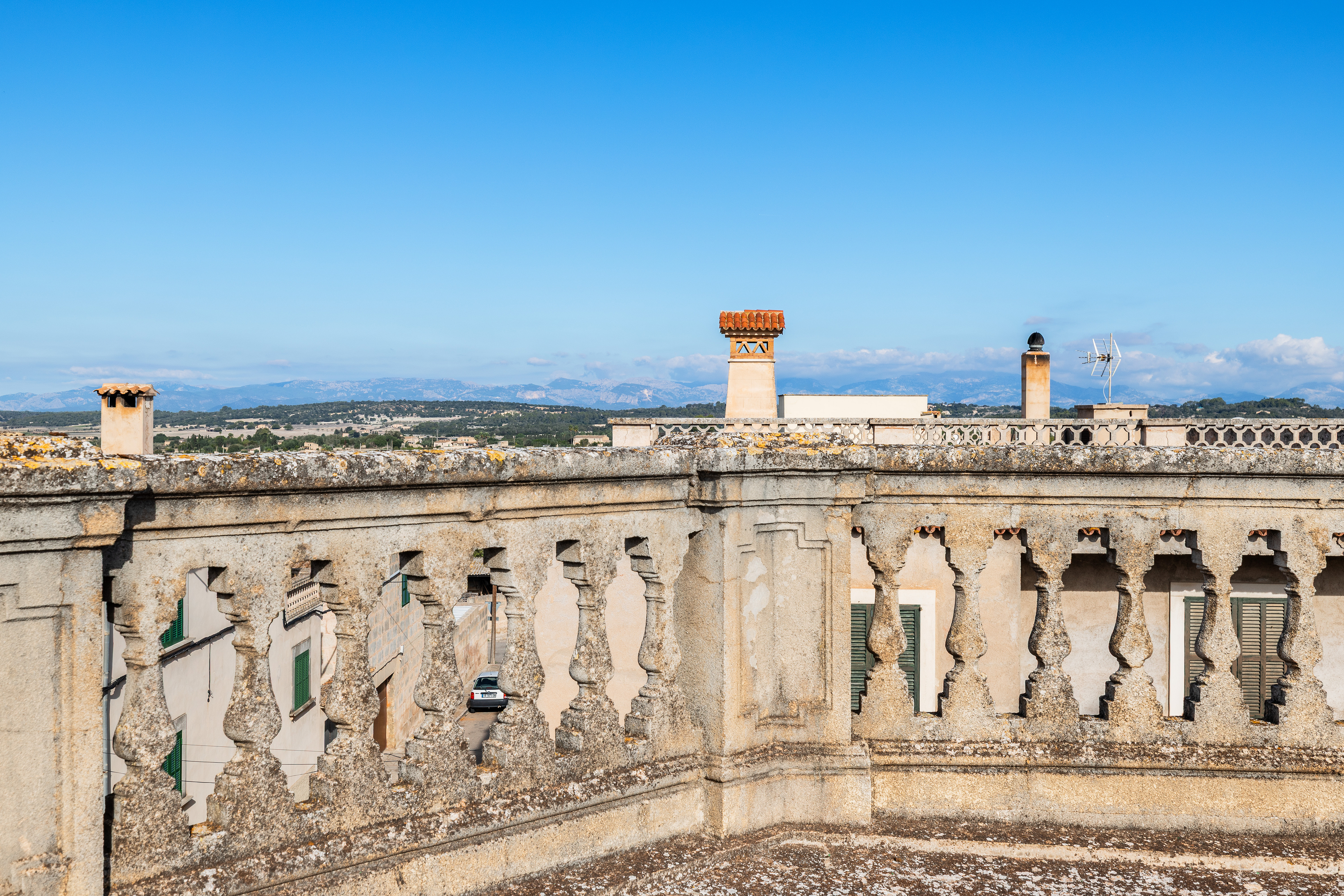 Townhouse with a large plot and spectacular rooftop terrace in Montuïri