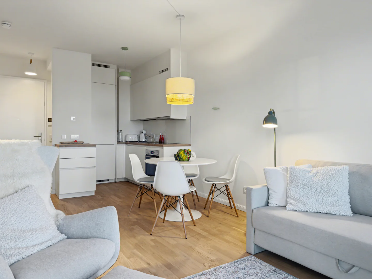Hochwertige 2-Zimmer Wohnung mit Balkon und Wasserblick - Photo 3