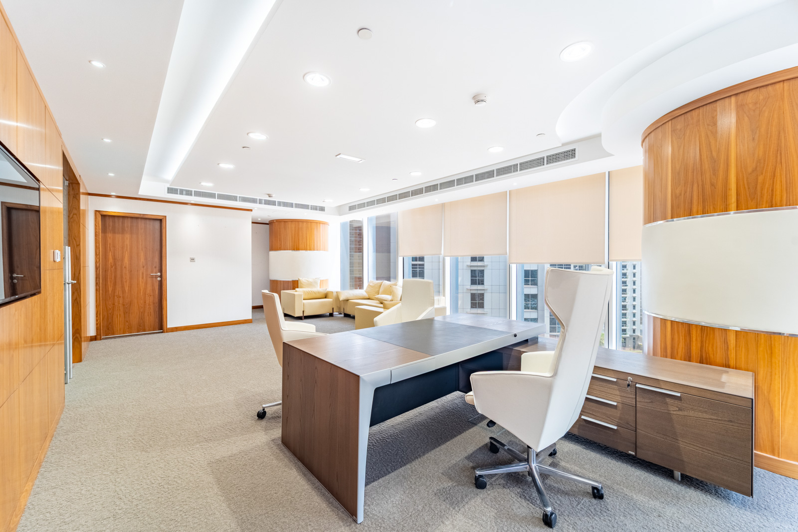 Furnished| Prime Location| Stunning Office