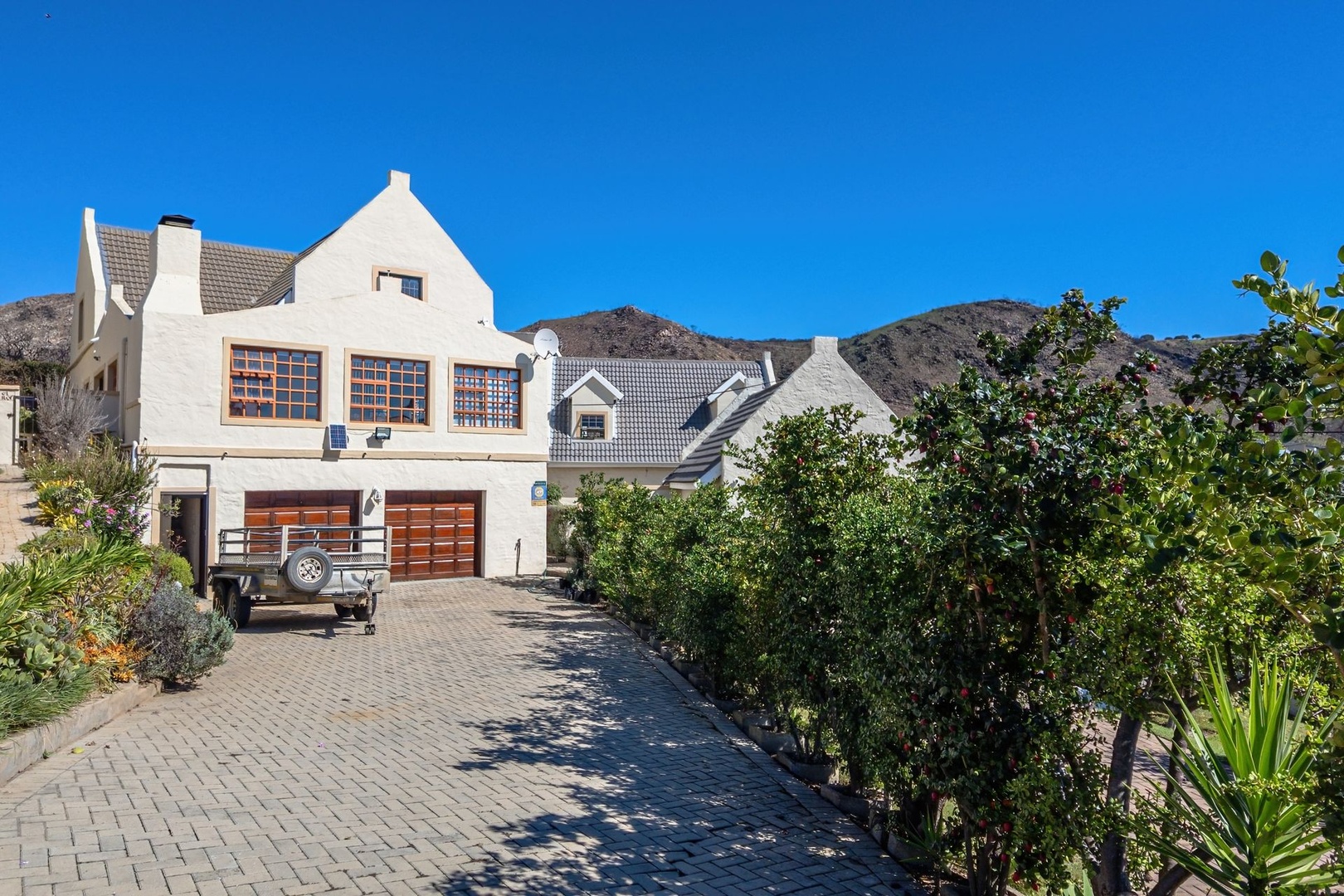 Four Bedroom House Close to Nature for Sale