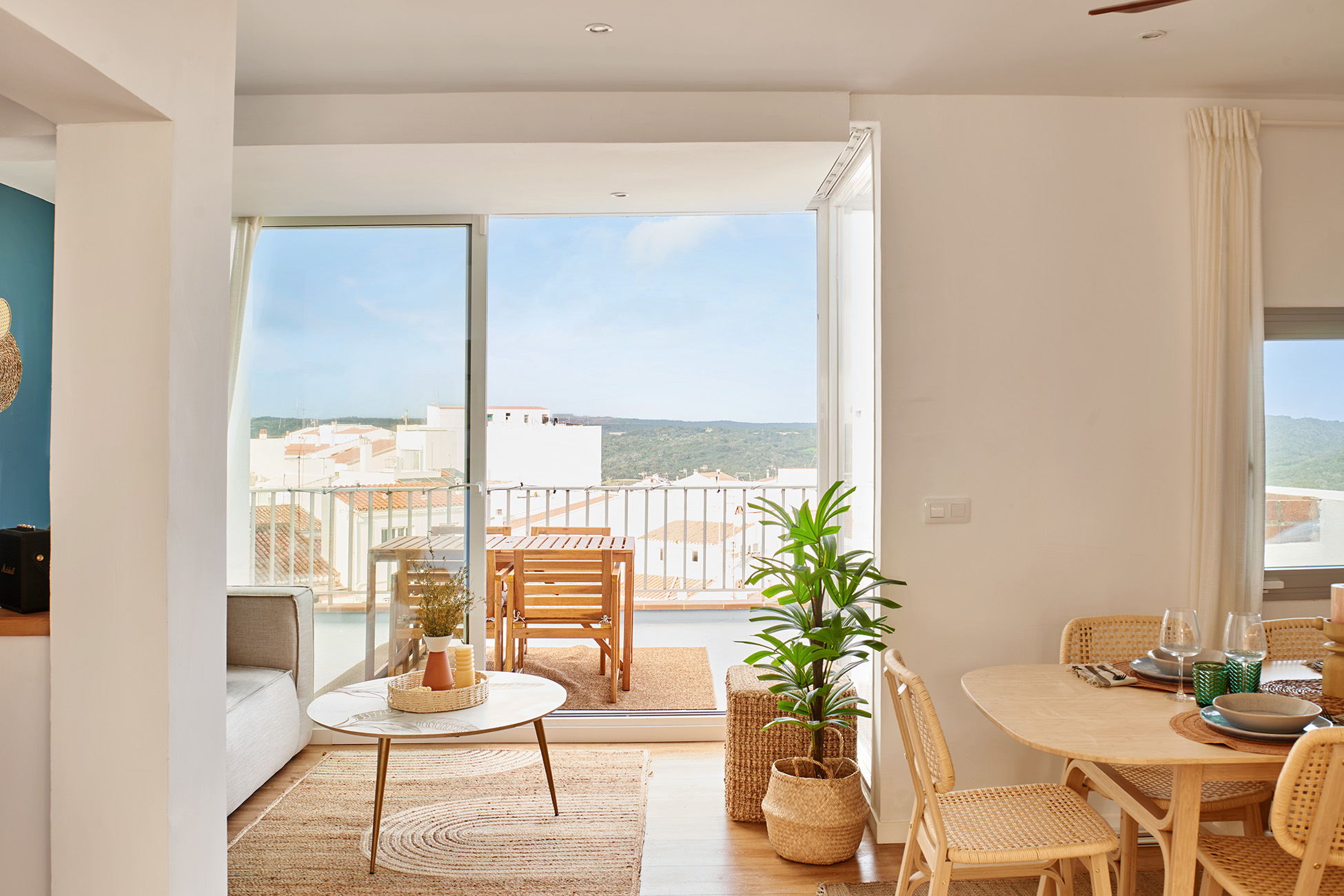 Penthouse mit großer Terrasse und Panoramablick im Herzen von Mahón