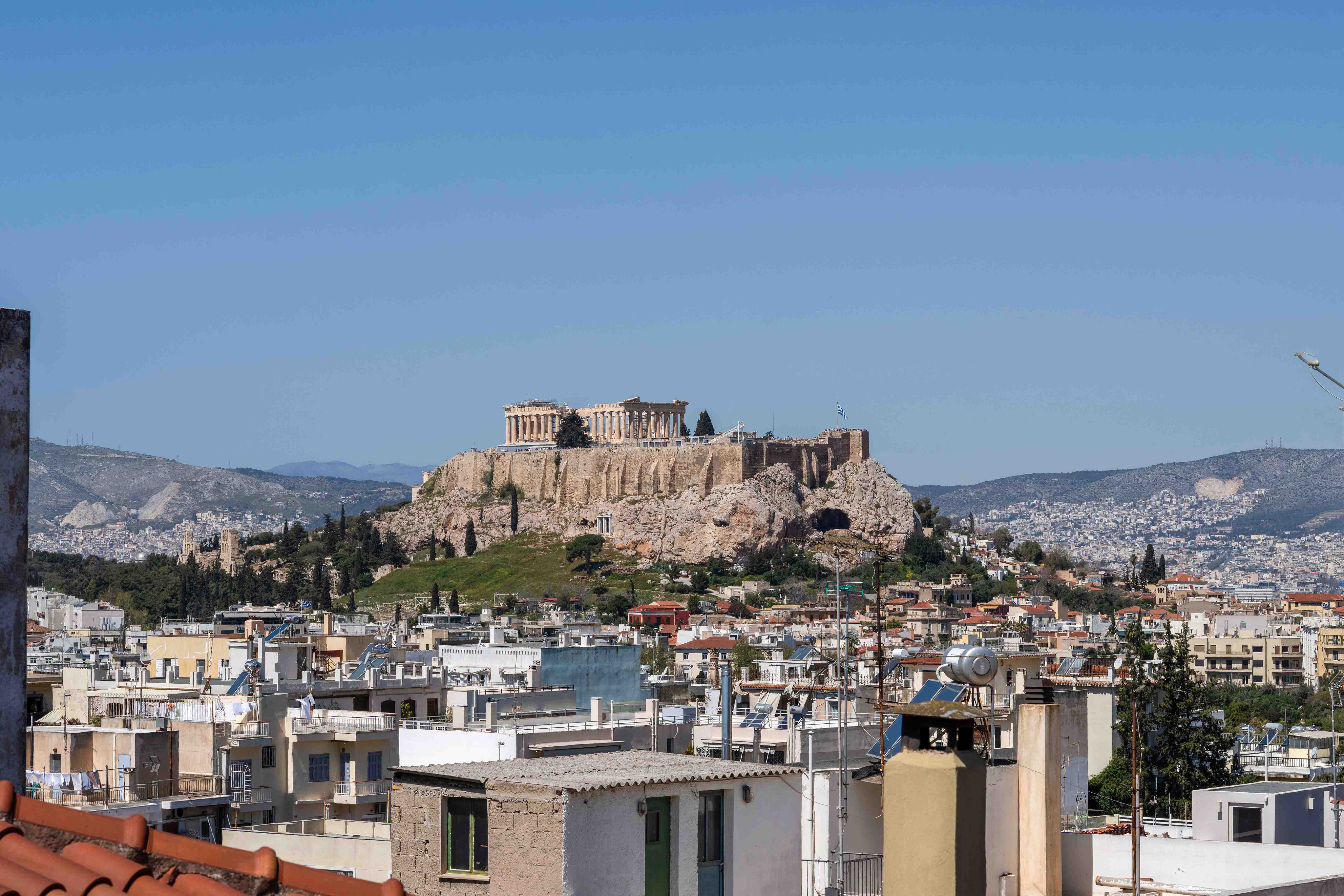 Detached house with garden, parking & Acropolis view in Mets