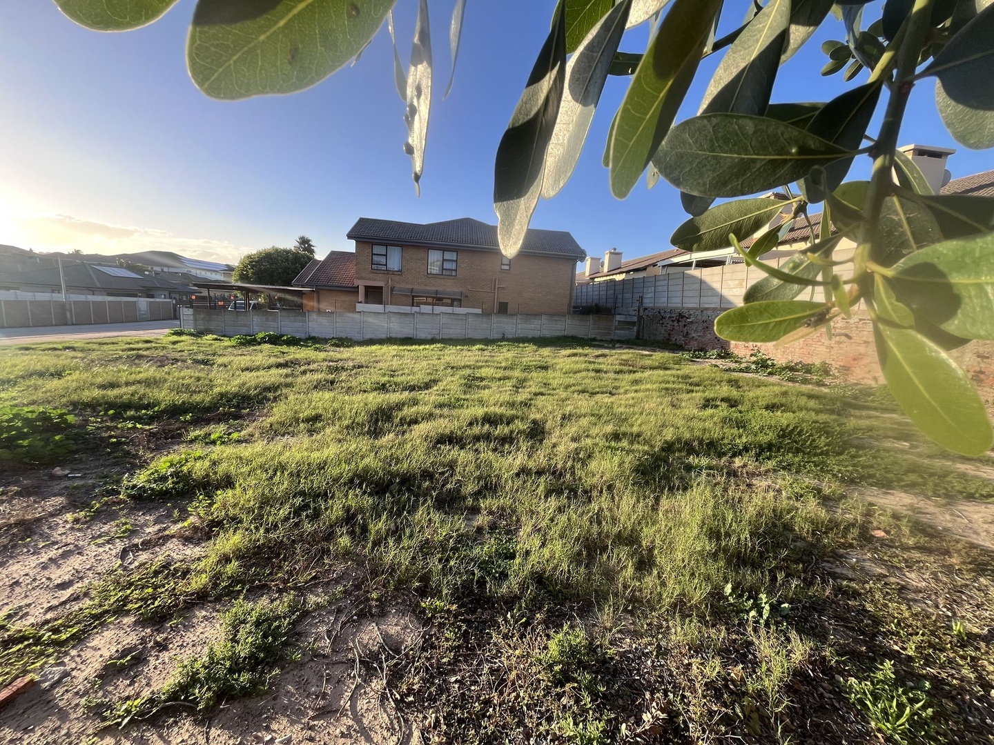 Level Stand For Sale Close to Beach