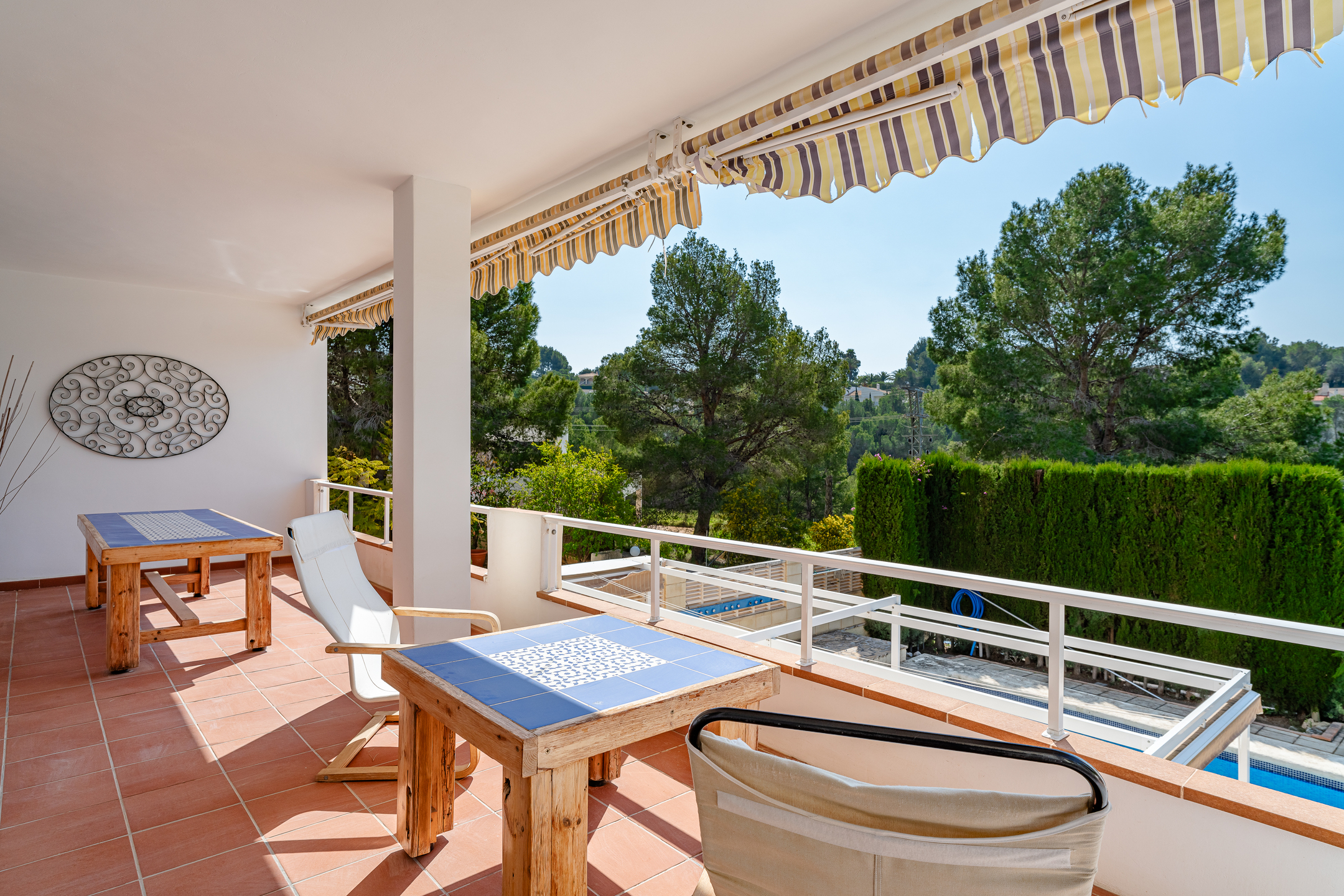 Villa with beautiful green views in Altea