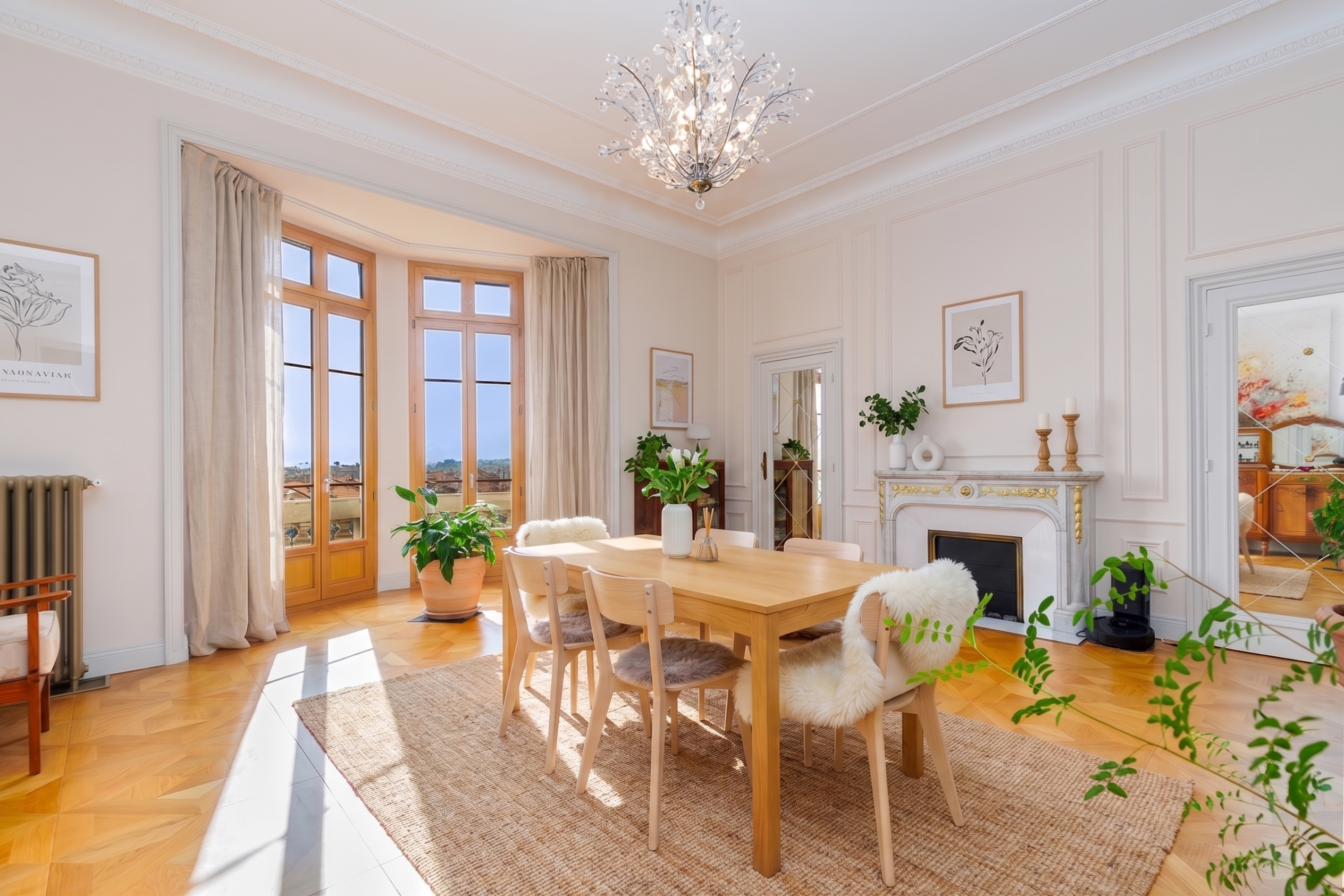 Magnifique appartement dans un immeuble Belle Epoque