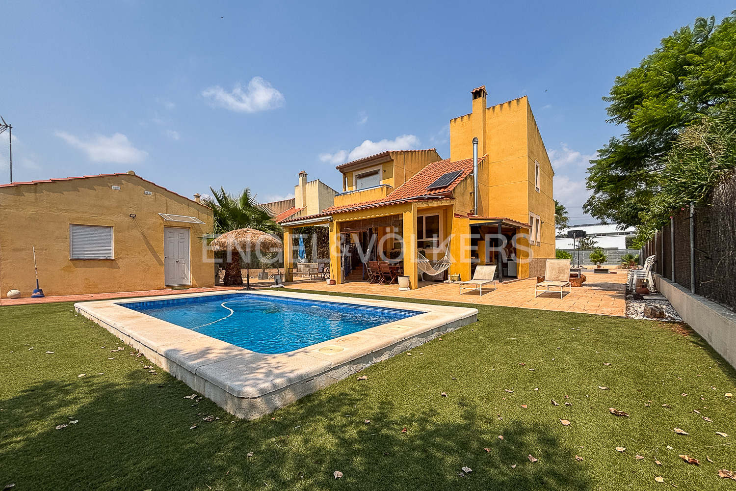 Wonderful detached villa in Torre en Conill