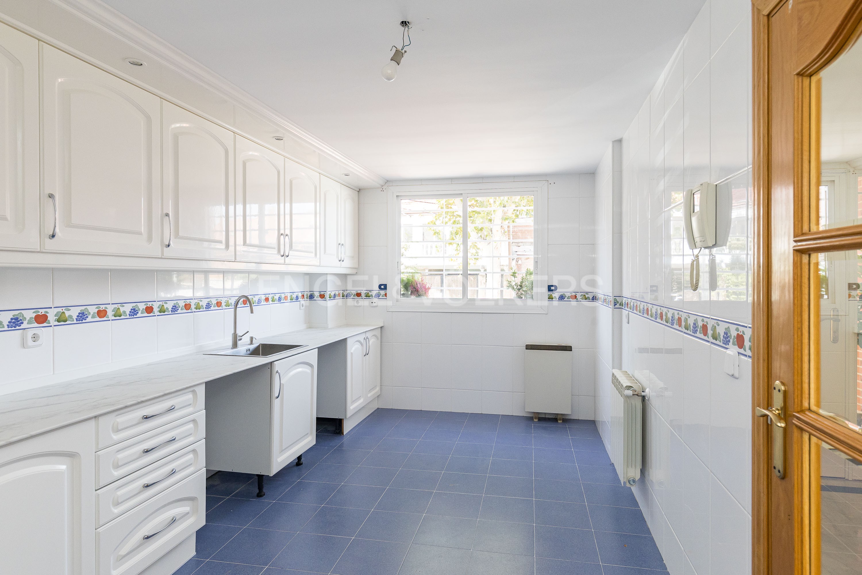 Exclusive property for rent in Valdebebas