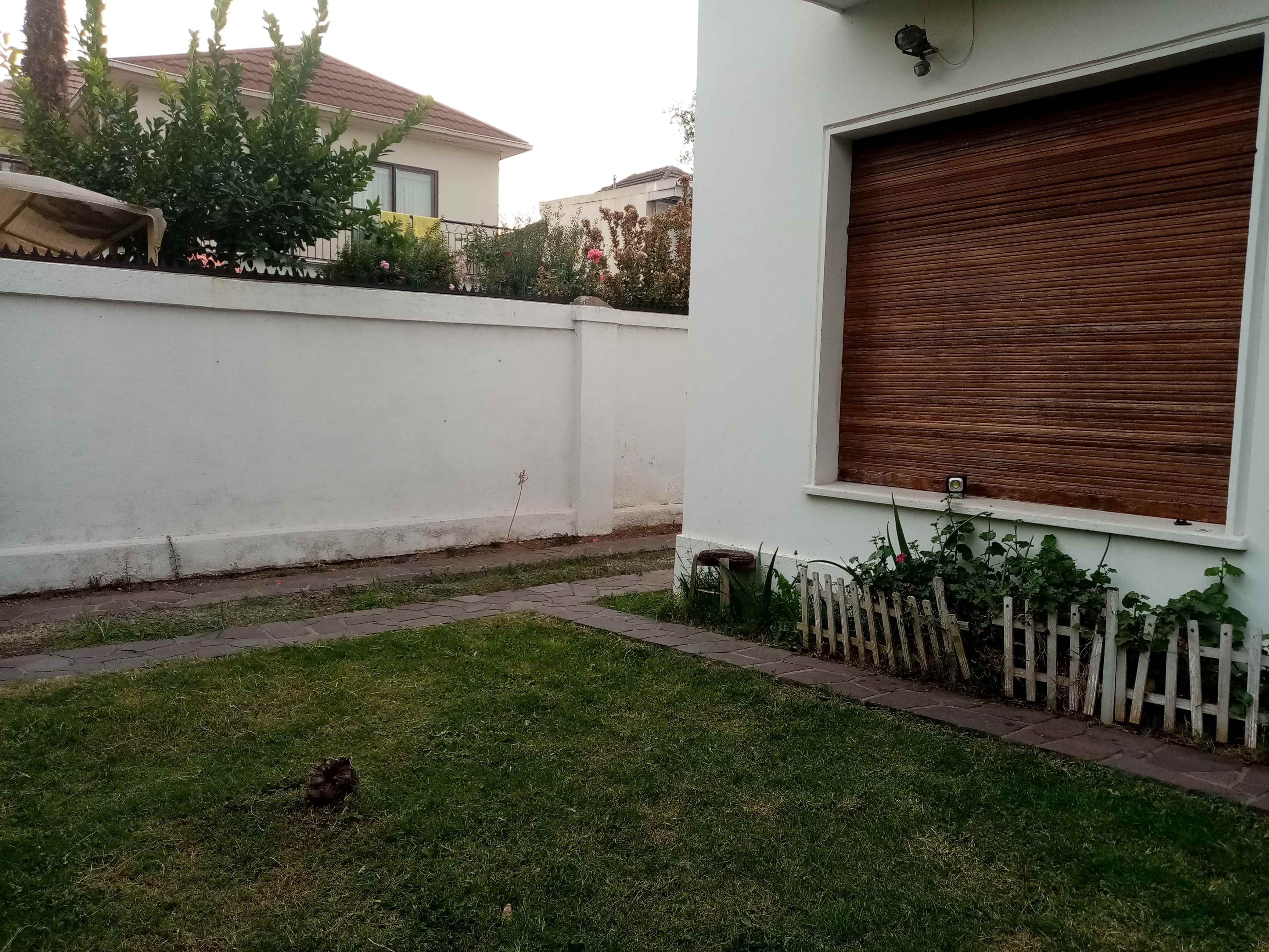 Hermosa y Amplia Propiedad con gran terreno 5/D