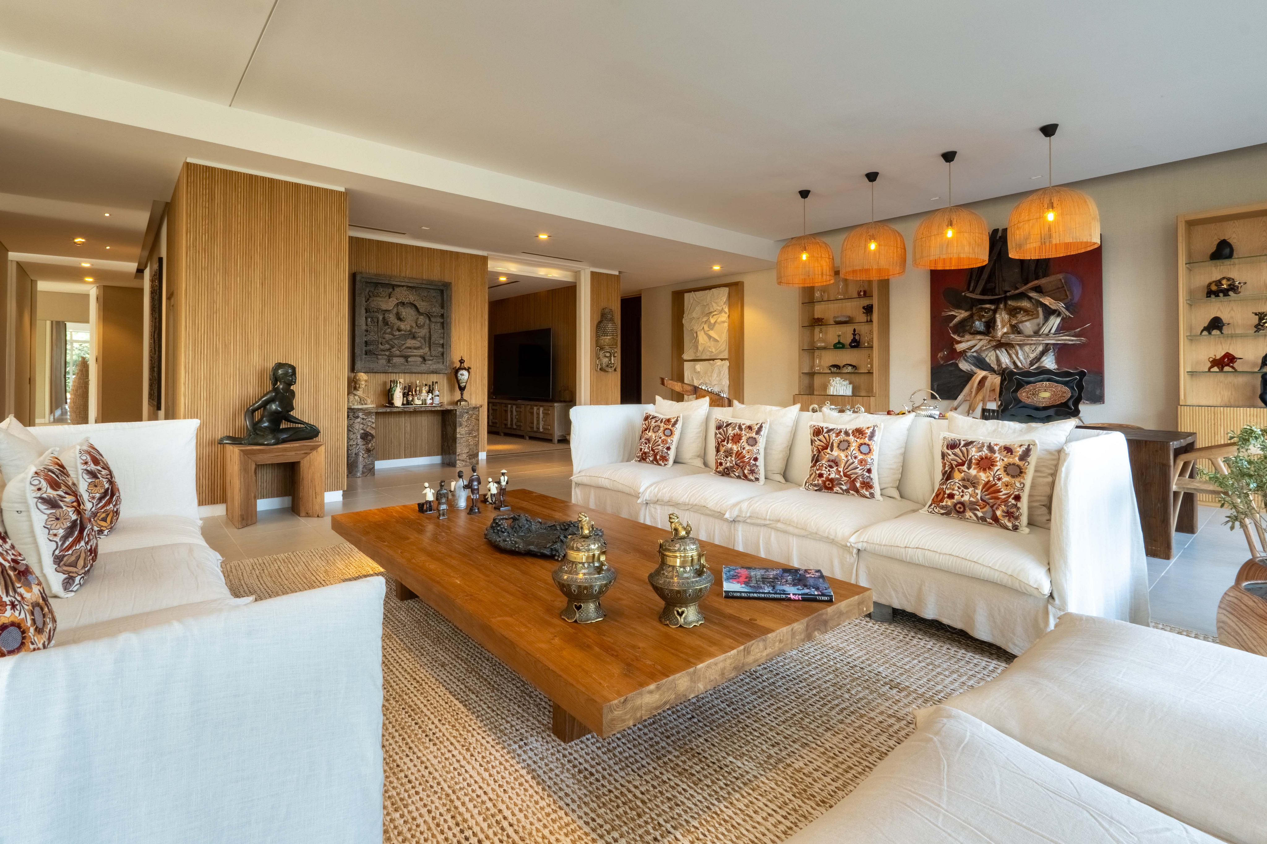 Premium residence at ACQUA facing Playa Brava
