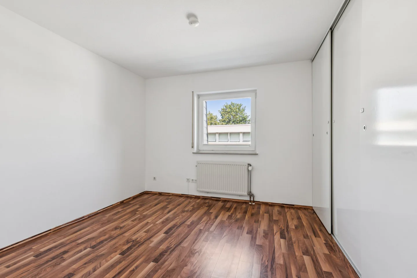 Exklusive 3-Zimmer-Wohnung mit 74 m² Dachterrasse, Sauna & Jacuzzi - Foto 3