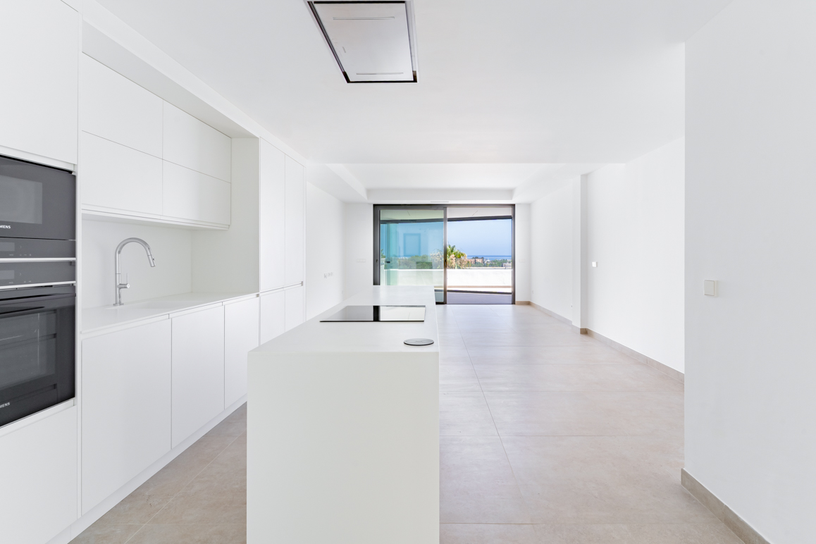 Brand-new luxury apartment with spectacular sea views and an expansive terrace