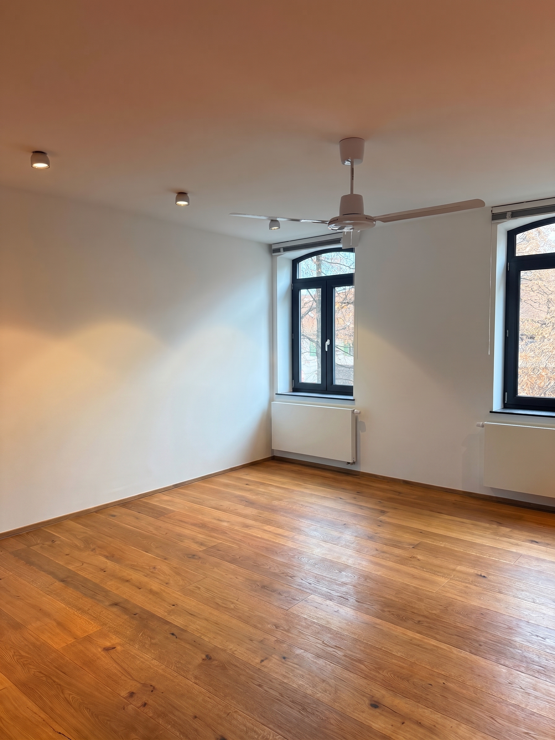 Charmante und moderne 2-Zimmer-Wohnung in denkmalgeschütztem Gebäude