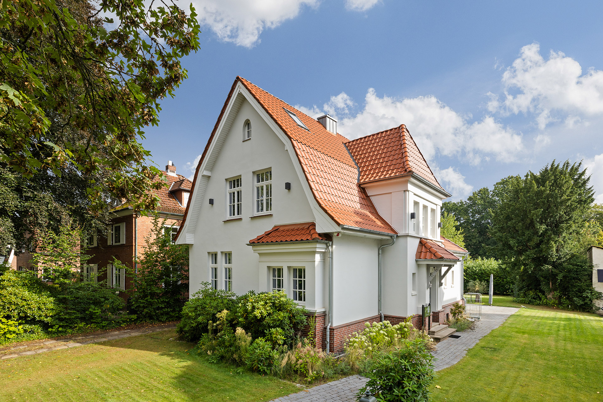 Elegante und großzügige Stadtvilla in bester Lage von Ahrensburg