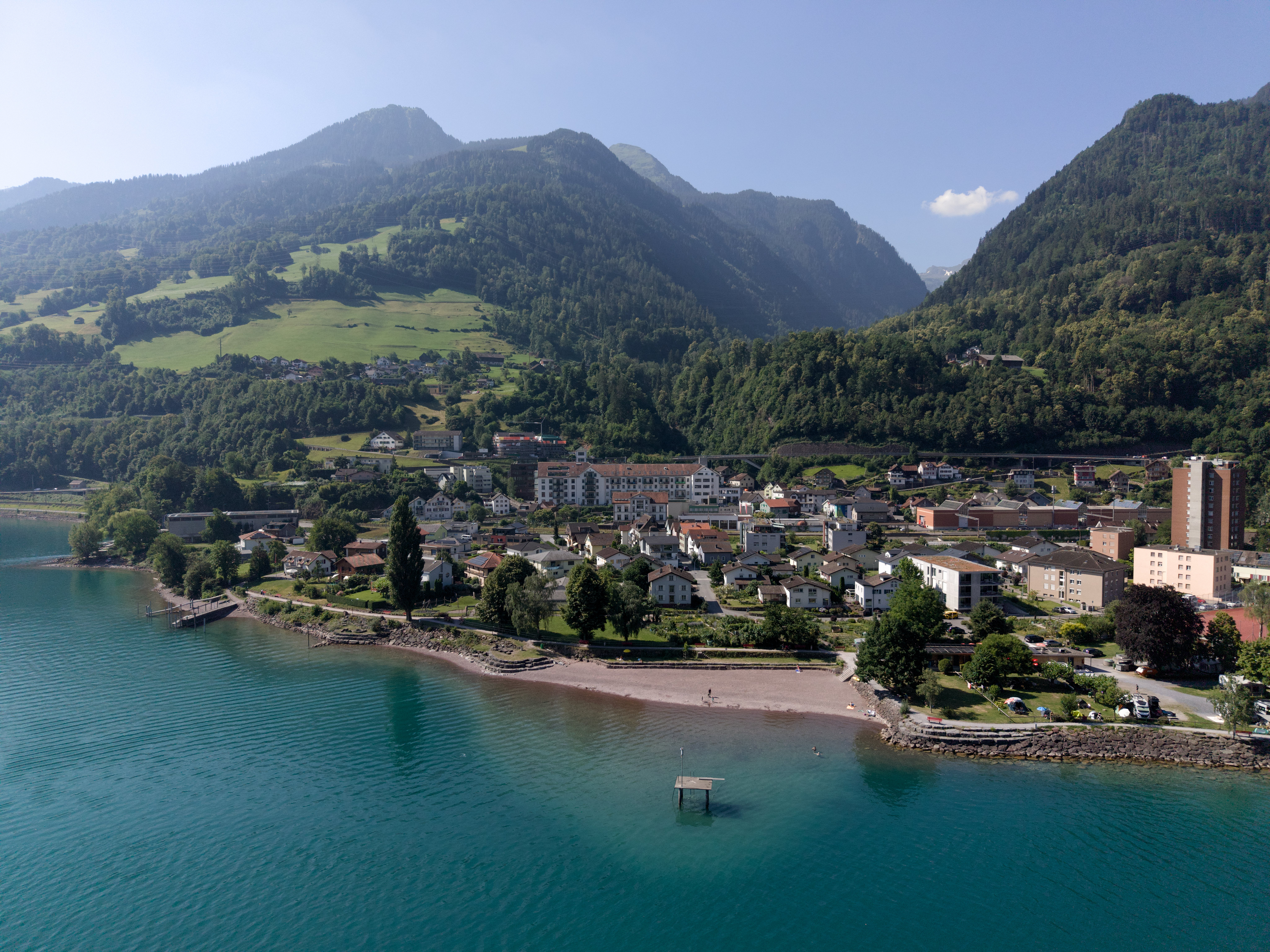 Exklusives Attika-Maisonette-Loft mit See- & Bergpanorama in Murg am Walensee beim Flumserberg