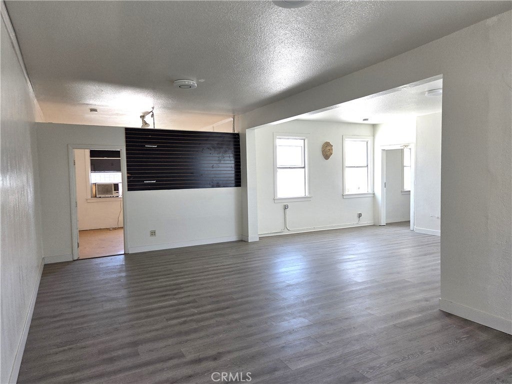 Light-Filled Upper-Level Commercial Space
