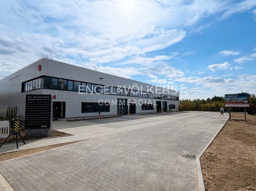Nachhaltige Light-Industrial-Flächen am BER – Neubau in Holzbauweise mit direkter Autobahnanbindung