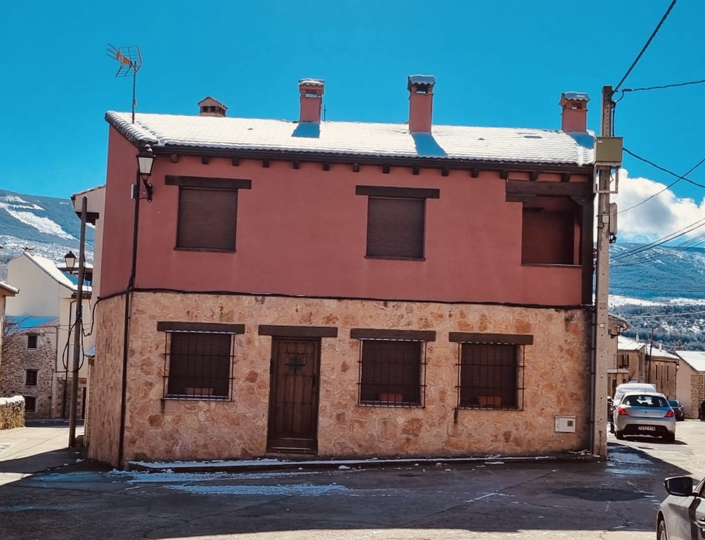 A splendid village house, fully renovated in Prádena