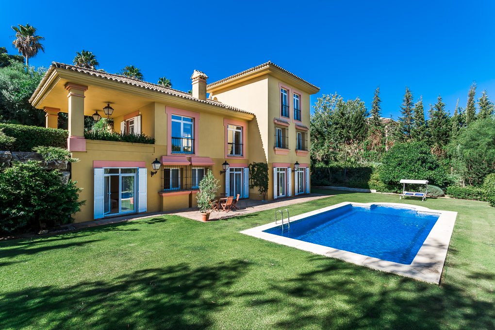 Beautiful House in front of the woods Sotogrande