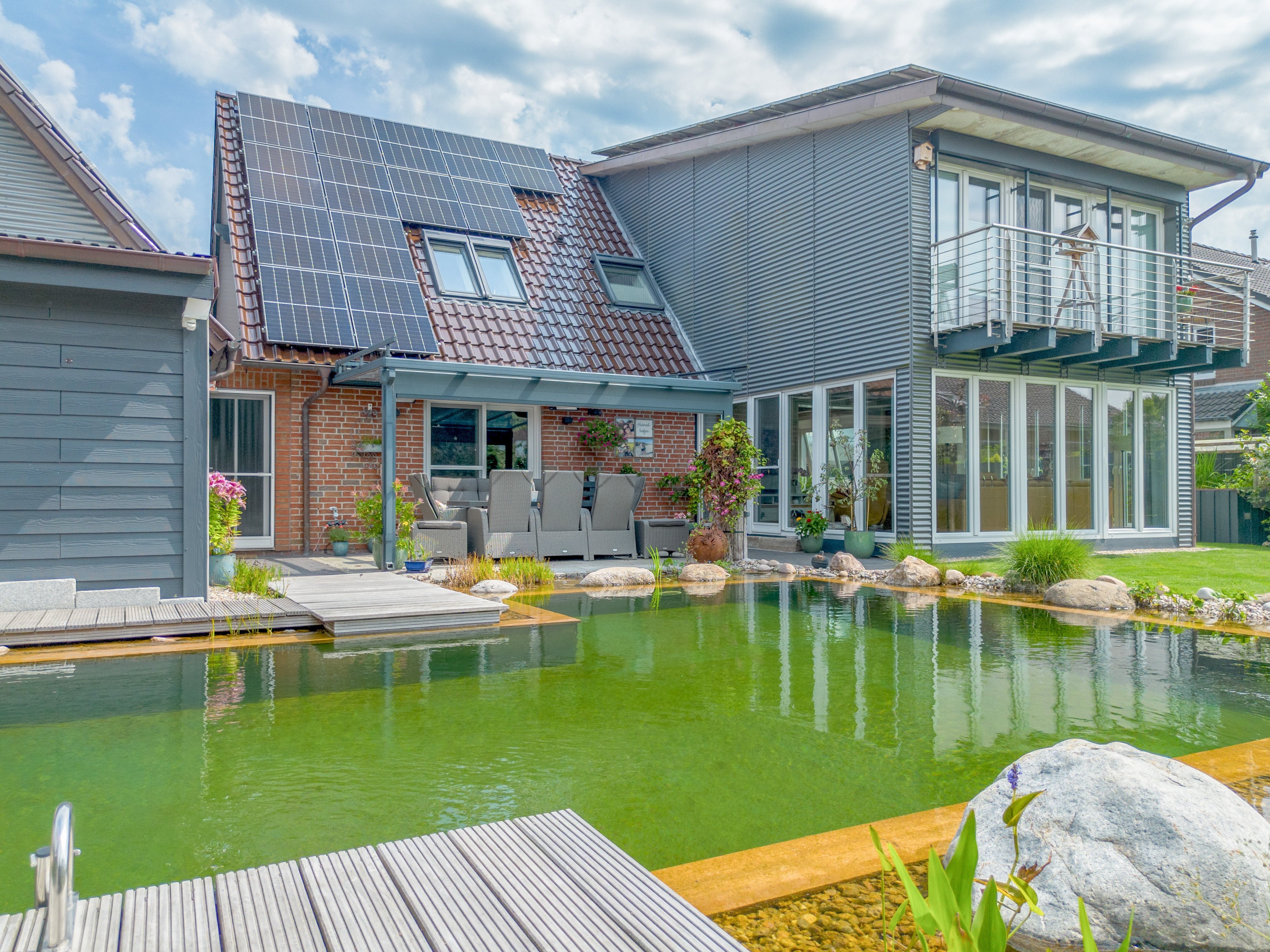 Modern Living | Design • Pool • Lebensgefühl