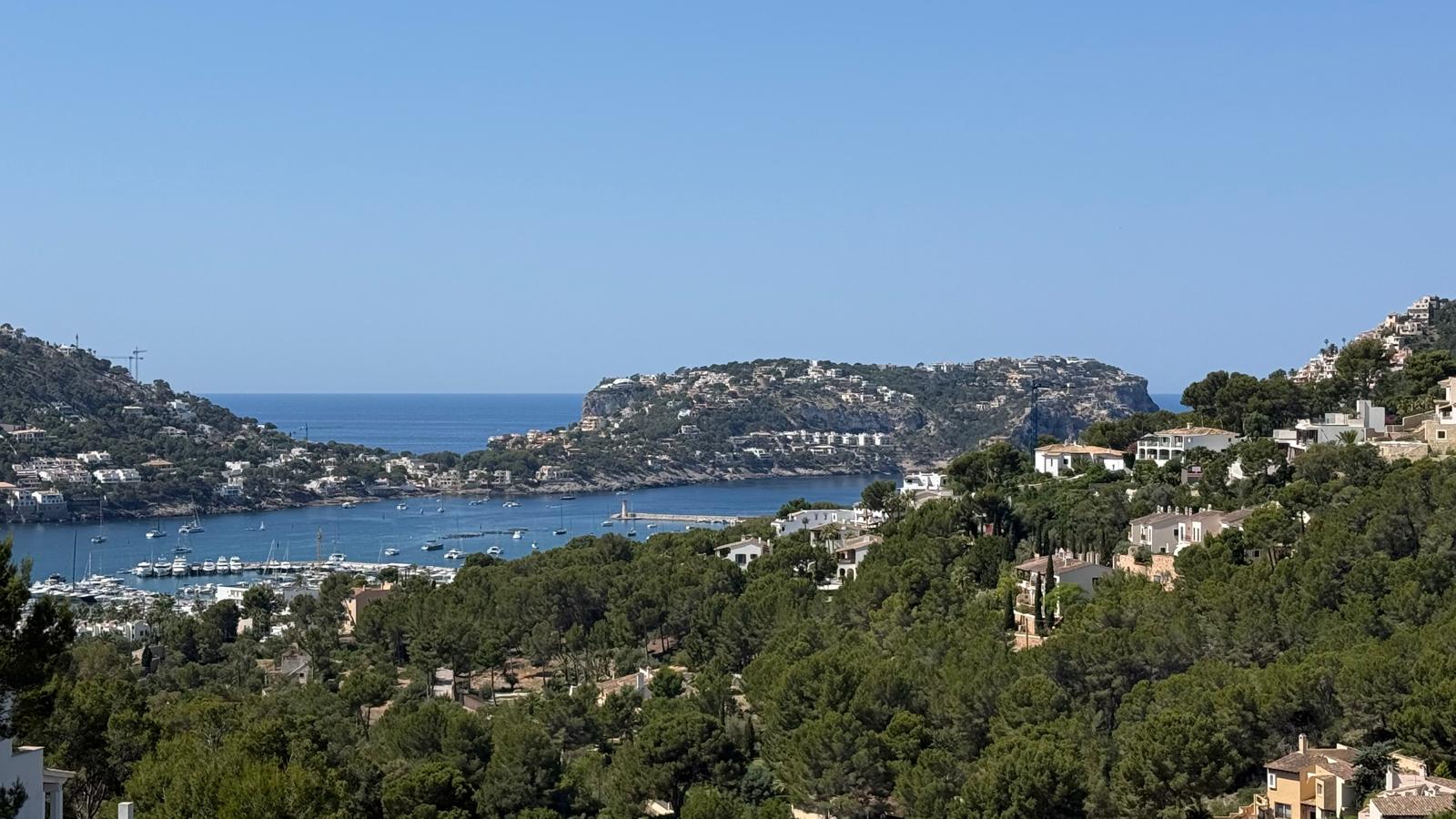 Mediterranes Haus mit großem Potenzial, Privatsphäre und traumhaftem Blick auf Port Andratx