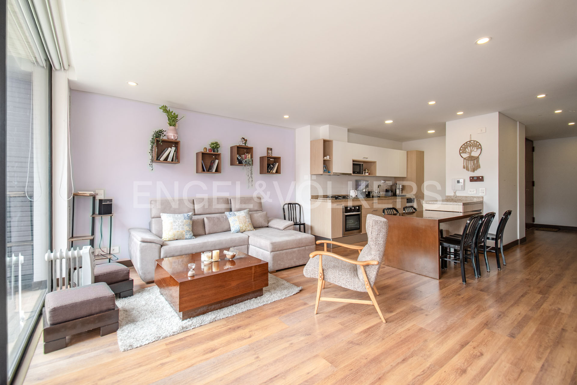 Apartamento con balcón para venta en Santa Bárbara