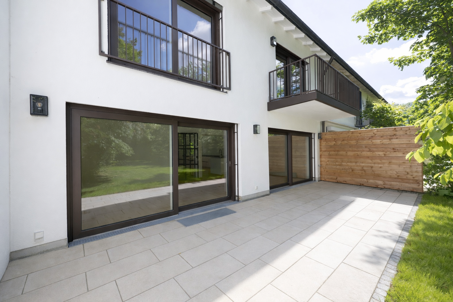 Erstbezug nach umfangreicher Kernsanierung im Herzogpark!