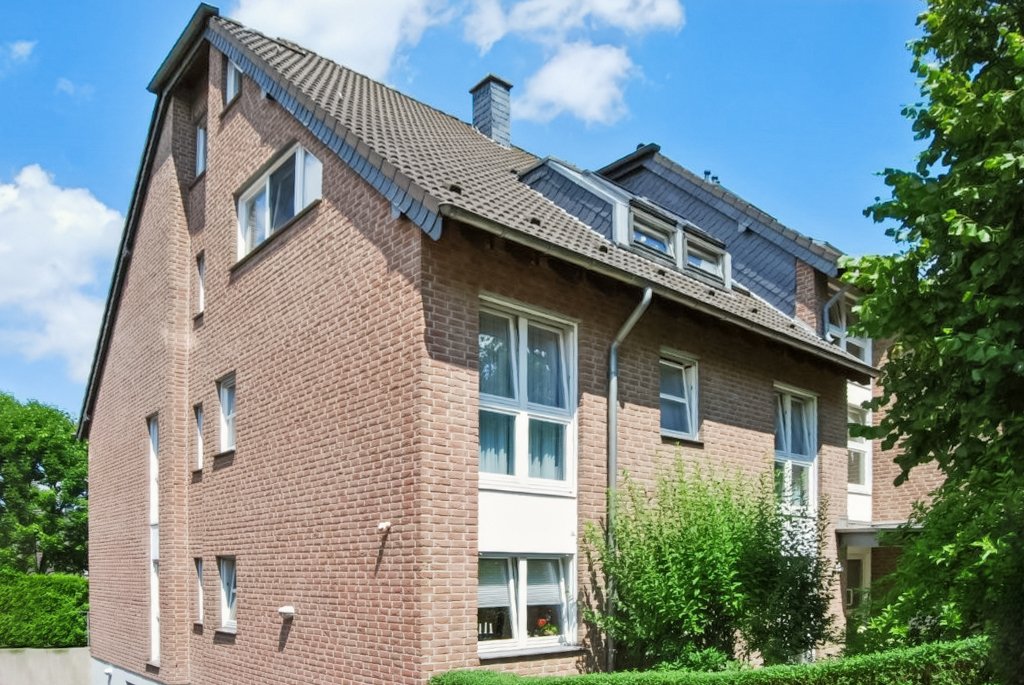 Helle Gartenwohnung mit Terrasse in gefragter Lage von Hösel