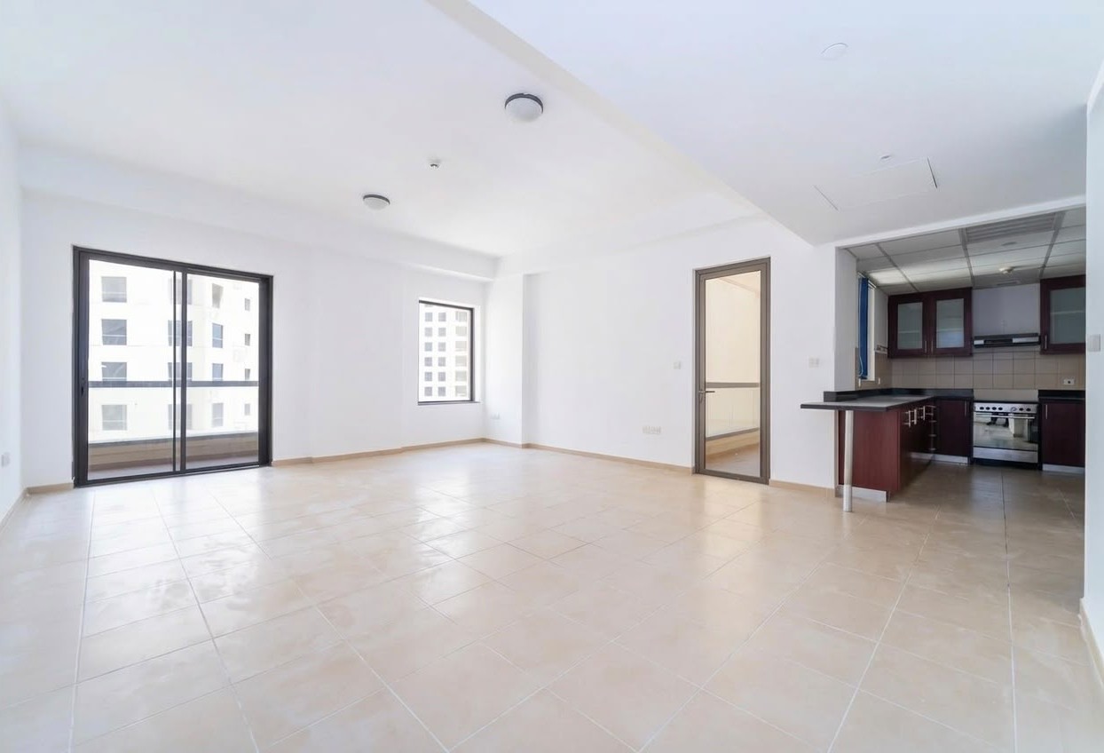 Huge Layout | Partial Sea View | 2 Balconies