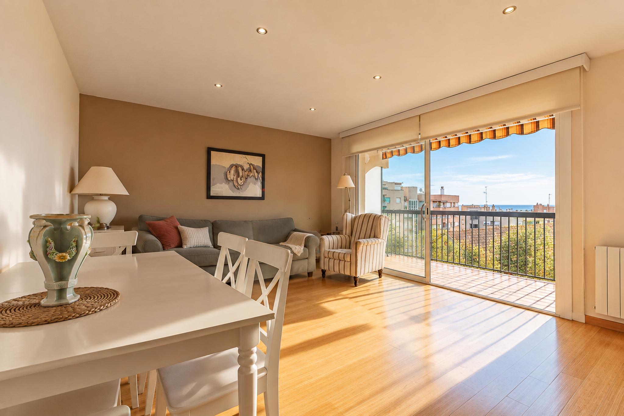 Renovated apartment in Mataró, with terrace and panoramic views