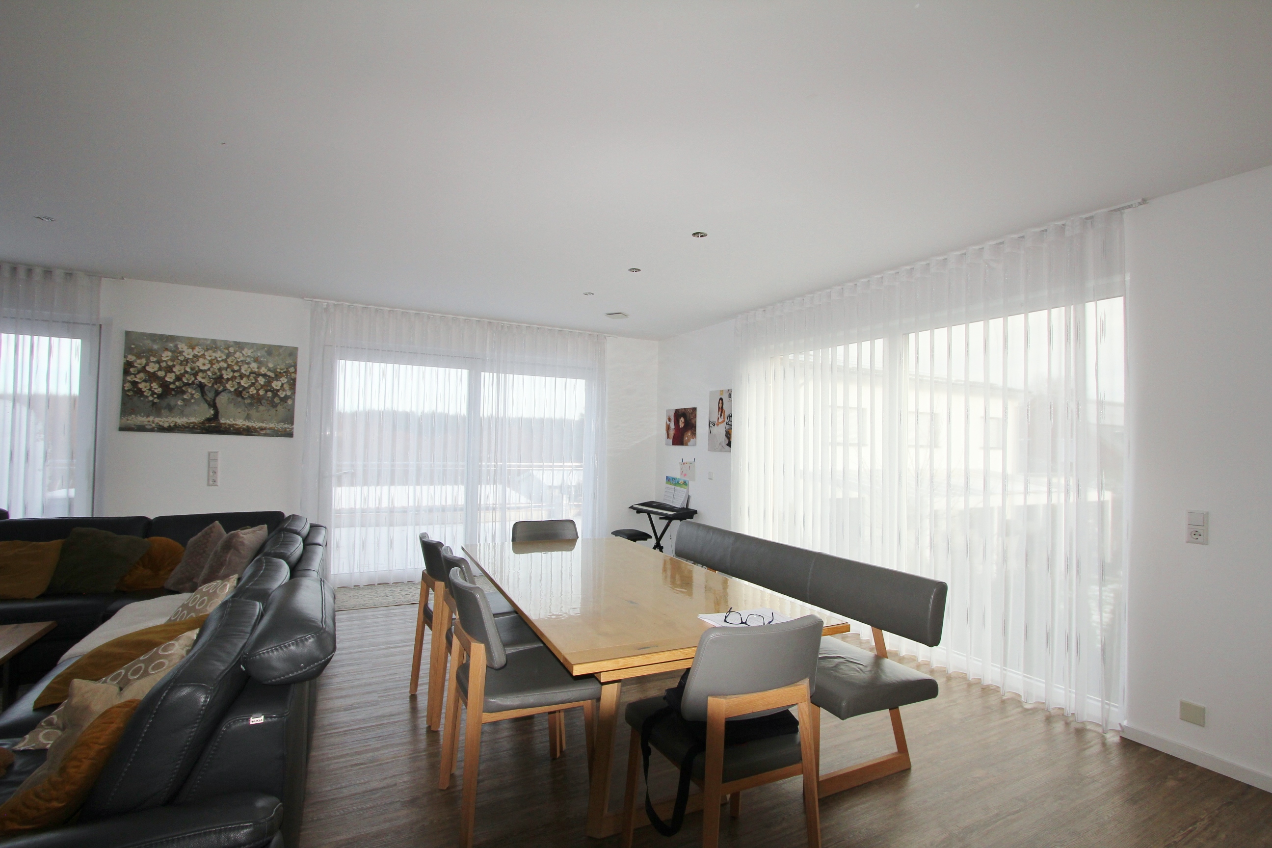 Junges Einfamilienhaus mit viel Platz und Vermietungsmöglichkeit in toller Lage!