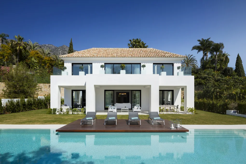 Modern Elegance and Practical Luxury, an Exceptional Opportunity in Sierra Blanca