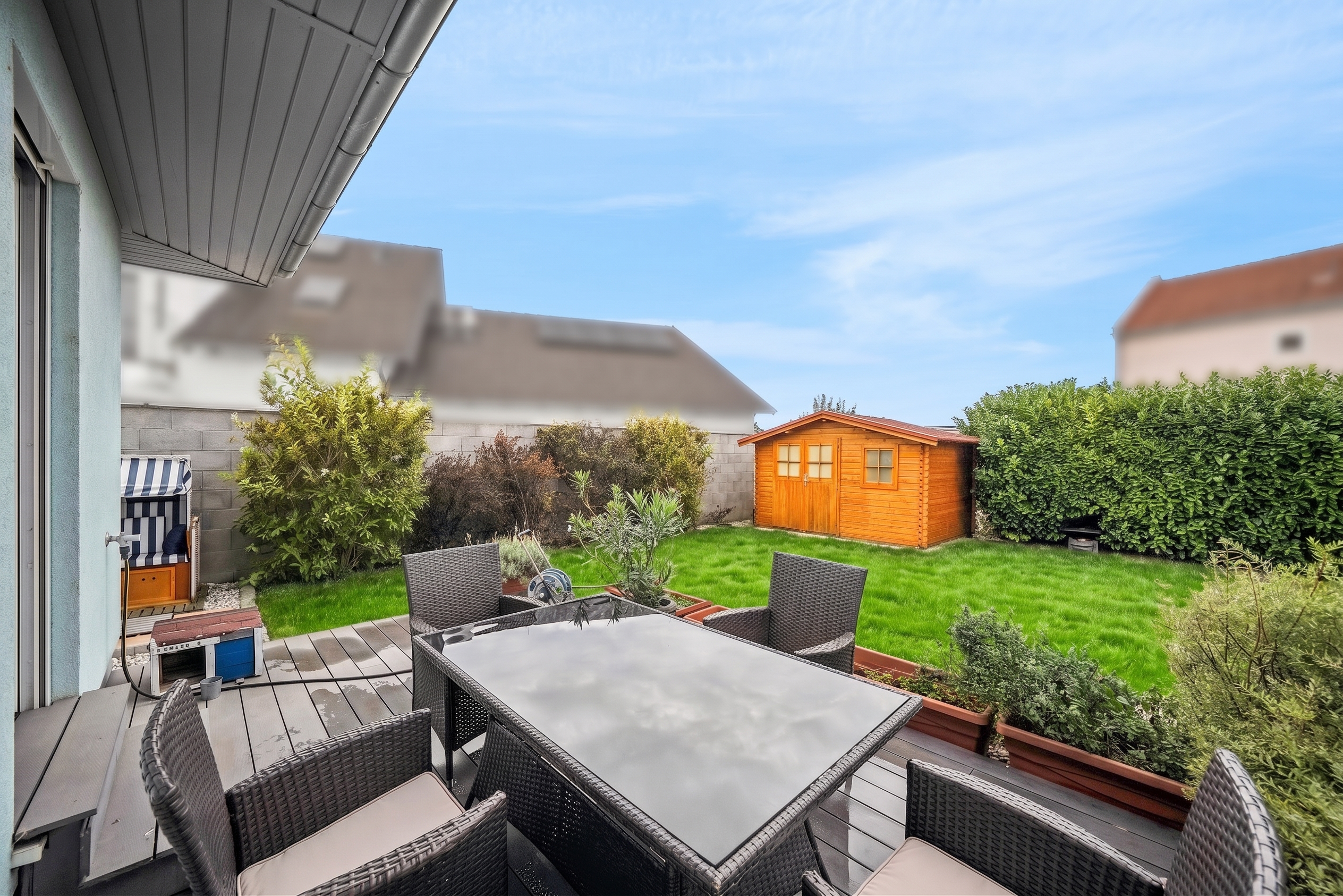 Ausgezeichneter Zustand: Bungalow in ruhiger Einfamilienhauslage von Rust [KI-modifiziert]