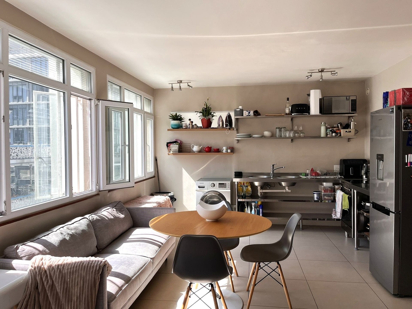 Modern Studio in the Heart of Cape Town CBD – Airbnb Friendly