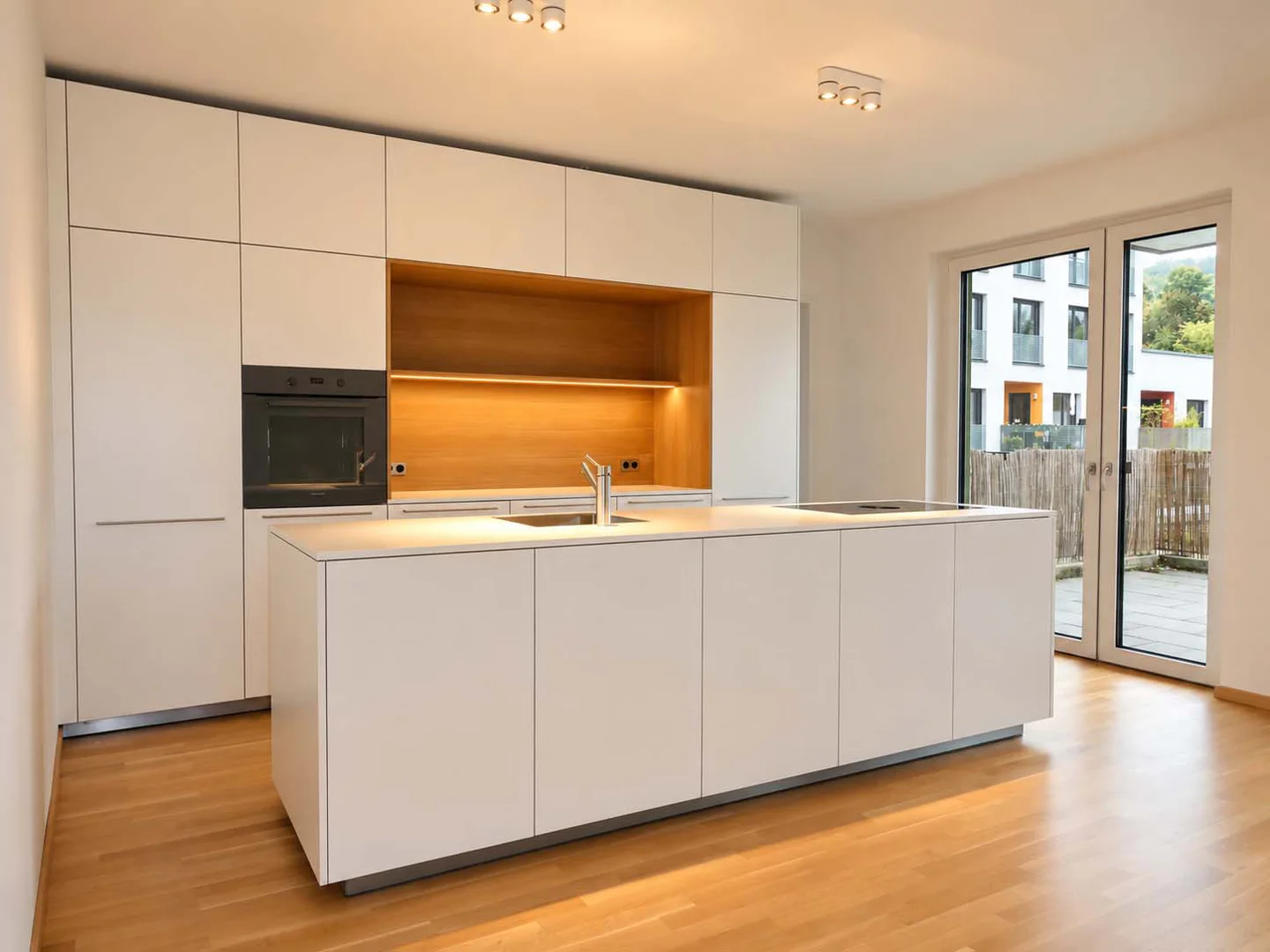 Moderne 3-Zimmer-Wohnung zur Miete • Hochwertige EBK, Dachterrasse und TG-Stellplatz - Foto 3