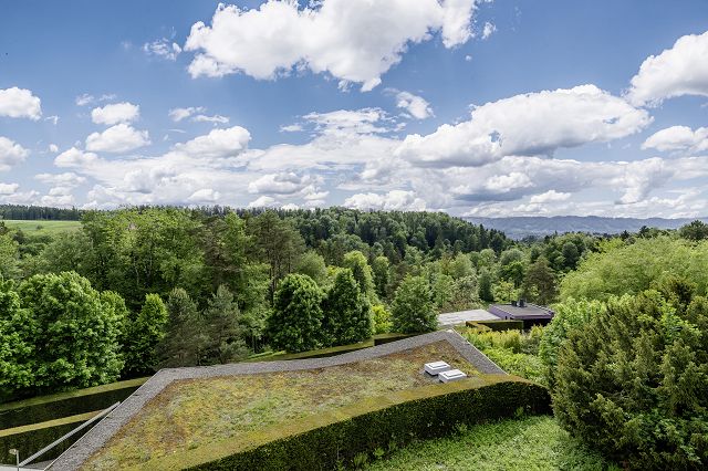 Property with stunning, unobstructed panoramic views and optional project